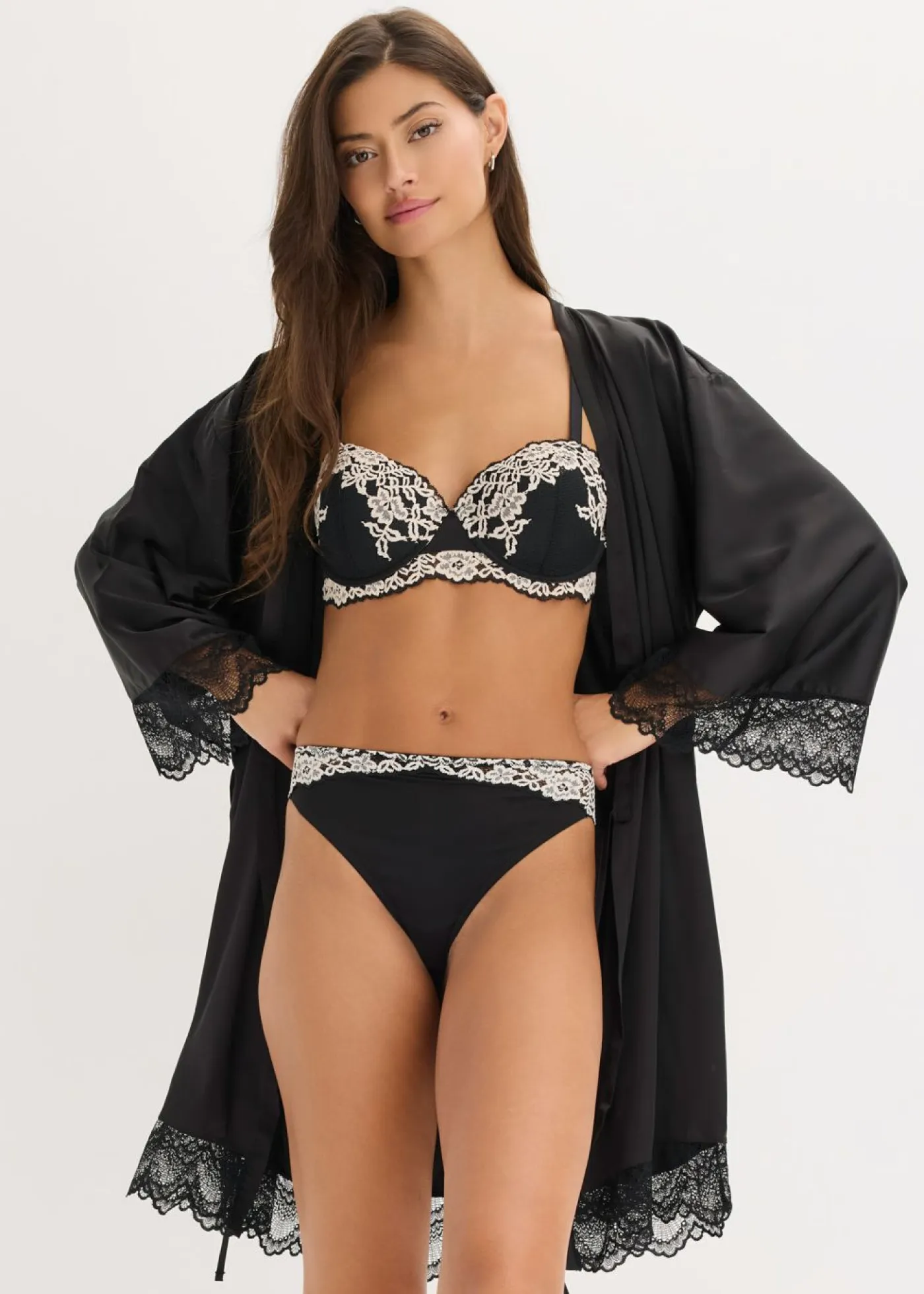 bonprix bonprix Lencería|Bragas>Braga de encaje bicolor (2 unidades) Negro-blanco lana