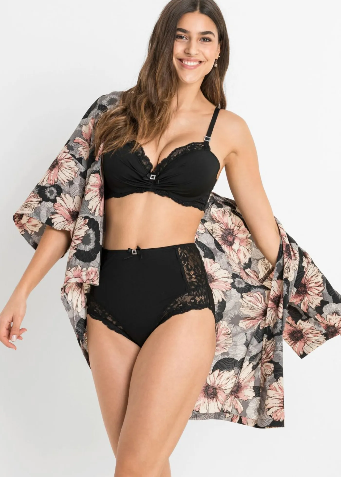 bonprix bonprix Lencería|Bragas>Braga de talle alto con encaje Negro