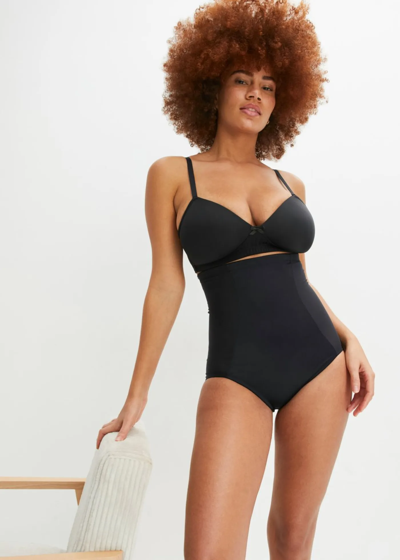 bonprix bonprix Ropa Interior Moldeadora|Bragas>Braga moldeadora con un gran efecto moldeador Negro