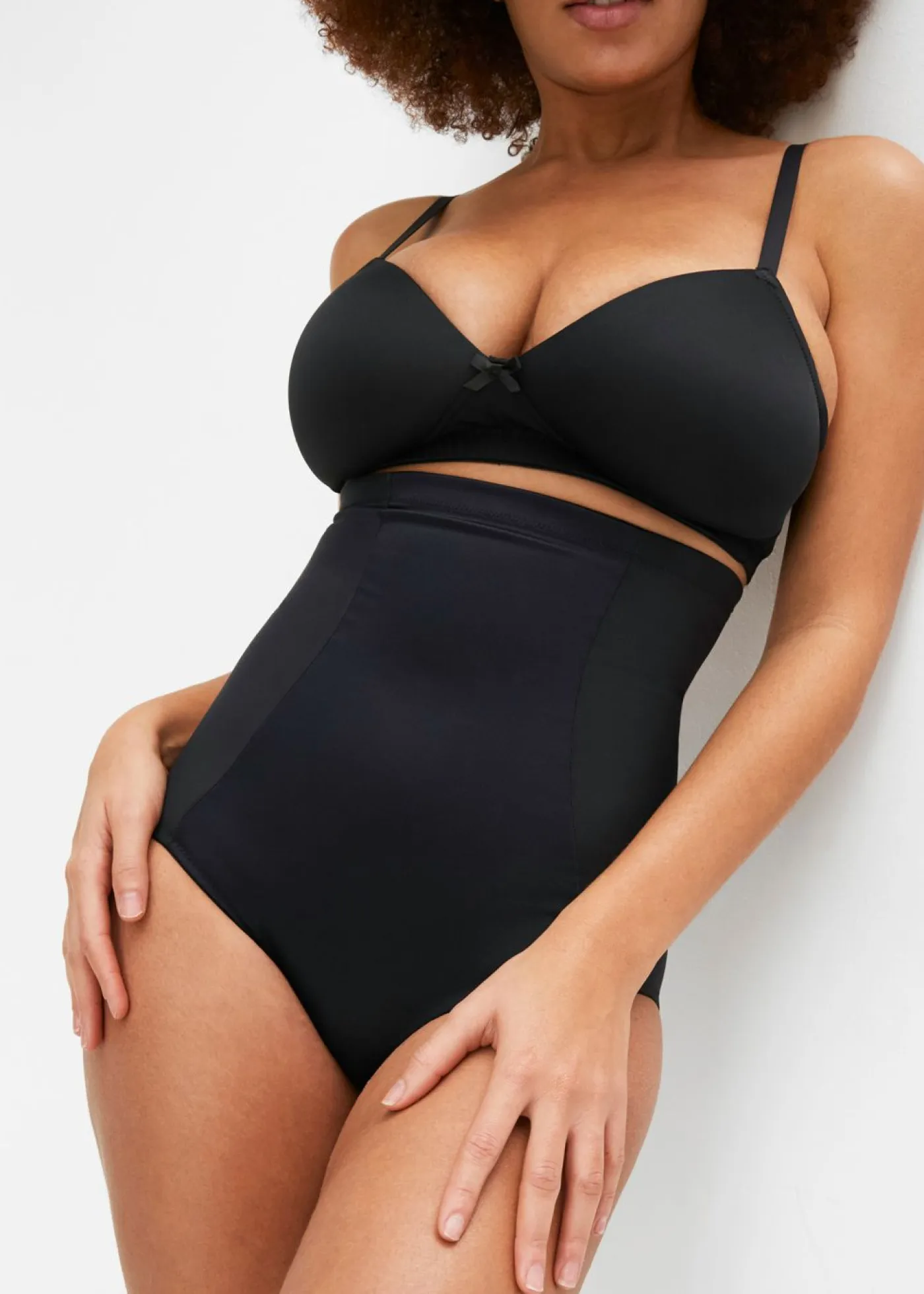 bonprix bonprix Ropa Interior Moldeadora|Bragas>Braga moldeadora con un gran efecto moldeador Negro