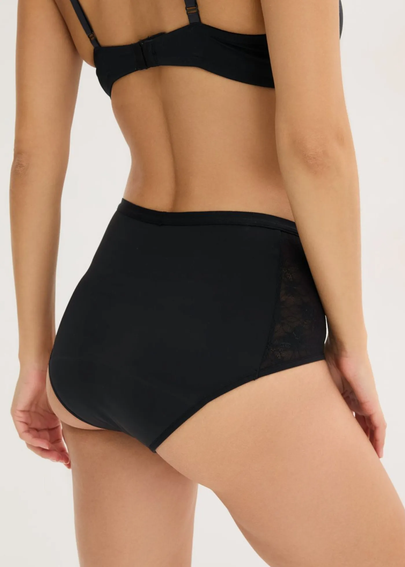 Mujer bonprix bonprix Bragas menstruales de microfibra con absorción media (2 unidades)