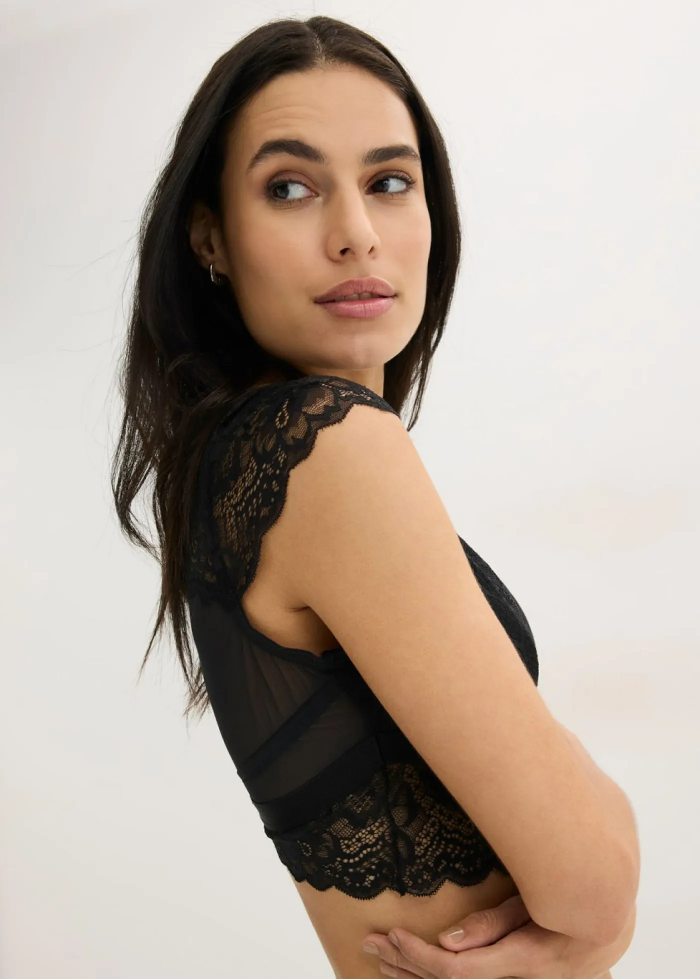 bonprix bonprix Lencería|Sujetadores>Bustier sin aros con encaje de flores Negro