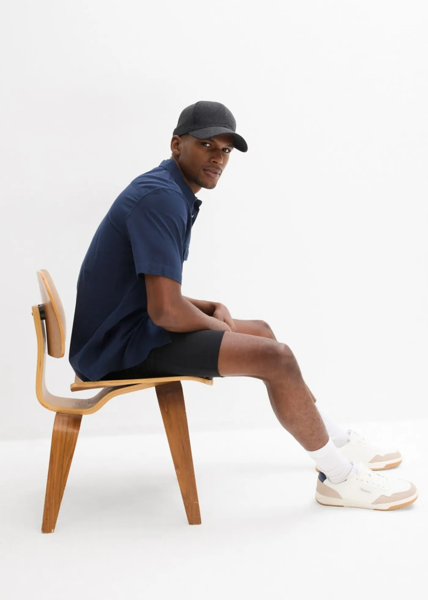 bonprix bonprix Básicos En Rebajas|Camisas>Camisa de manga corta de algodón puro Azul marino