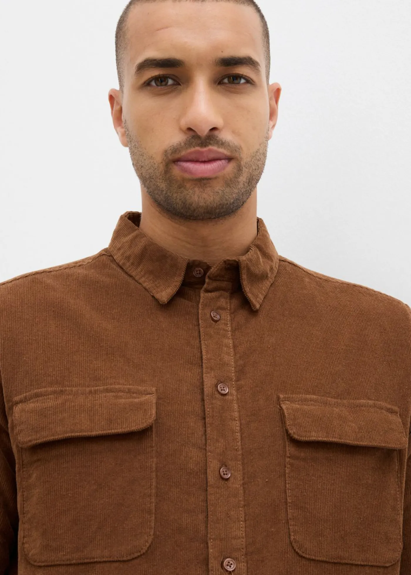 Hombre bonprix bonprix Camisa de pana térmica con tejido elástico y forro polar cálido