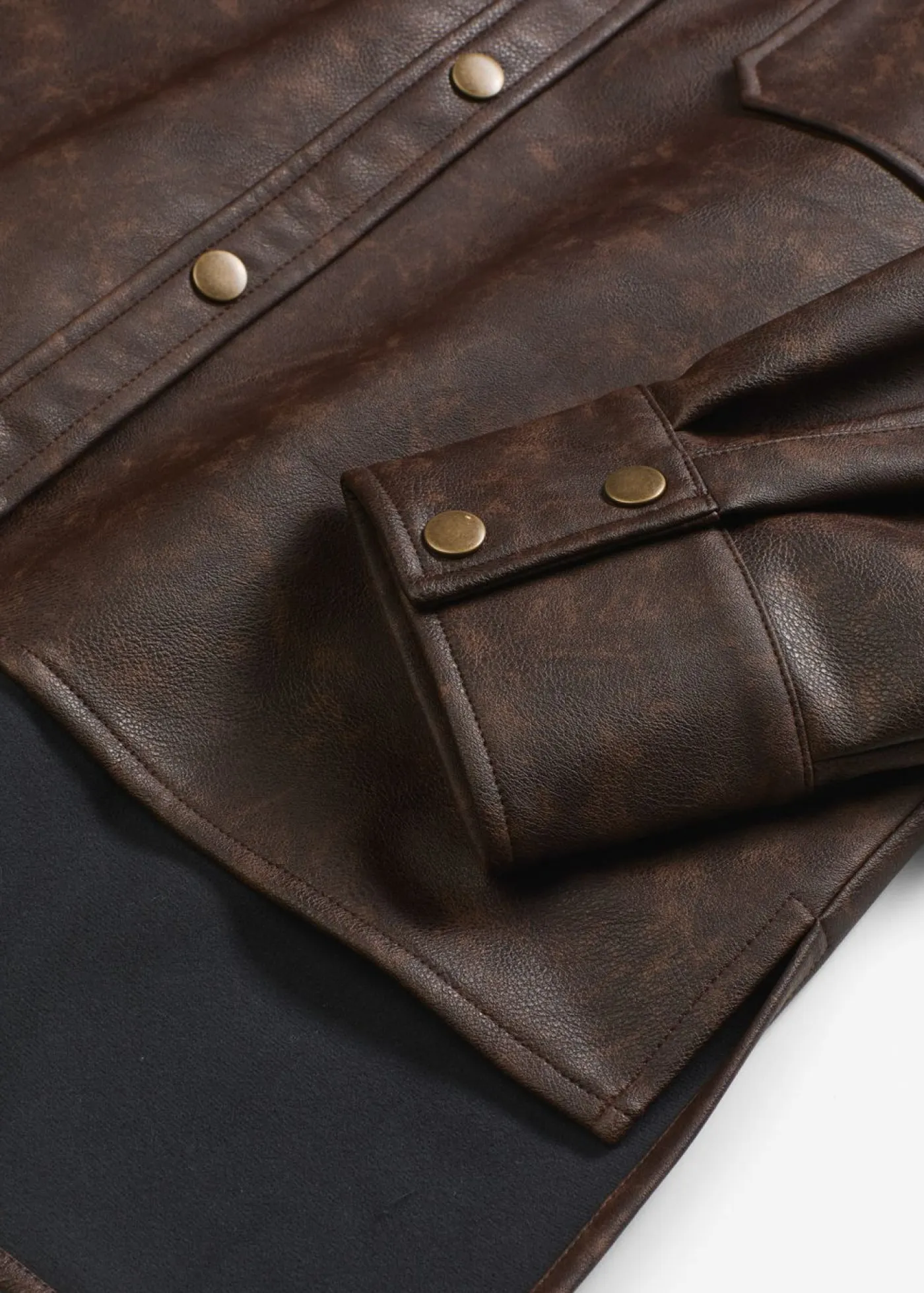 bonprix bonprix Camisas Y Blusas>Camisa de piel sintética con efecto desgastado Marrón oscuro