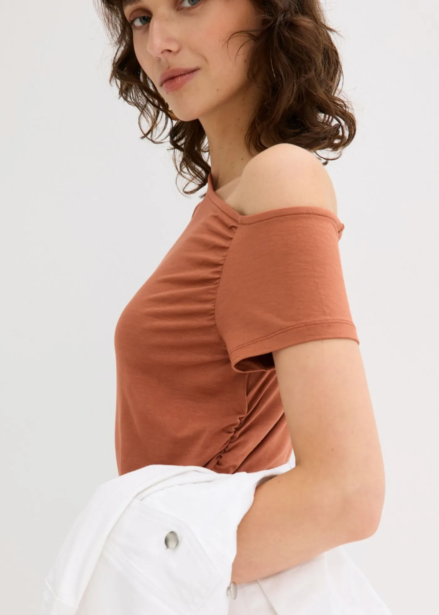 bonprix bonprix Camisetas>Camiseta asimétrica Coñac