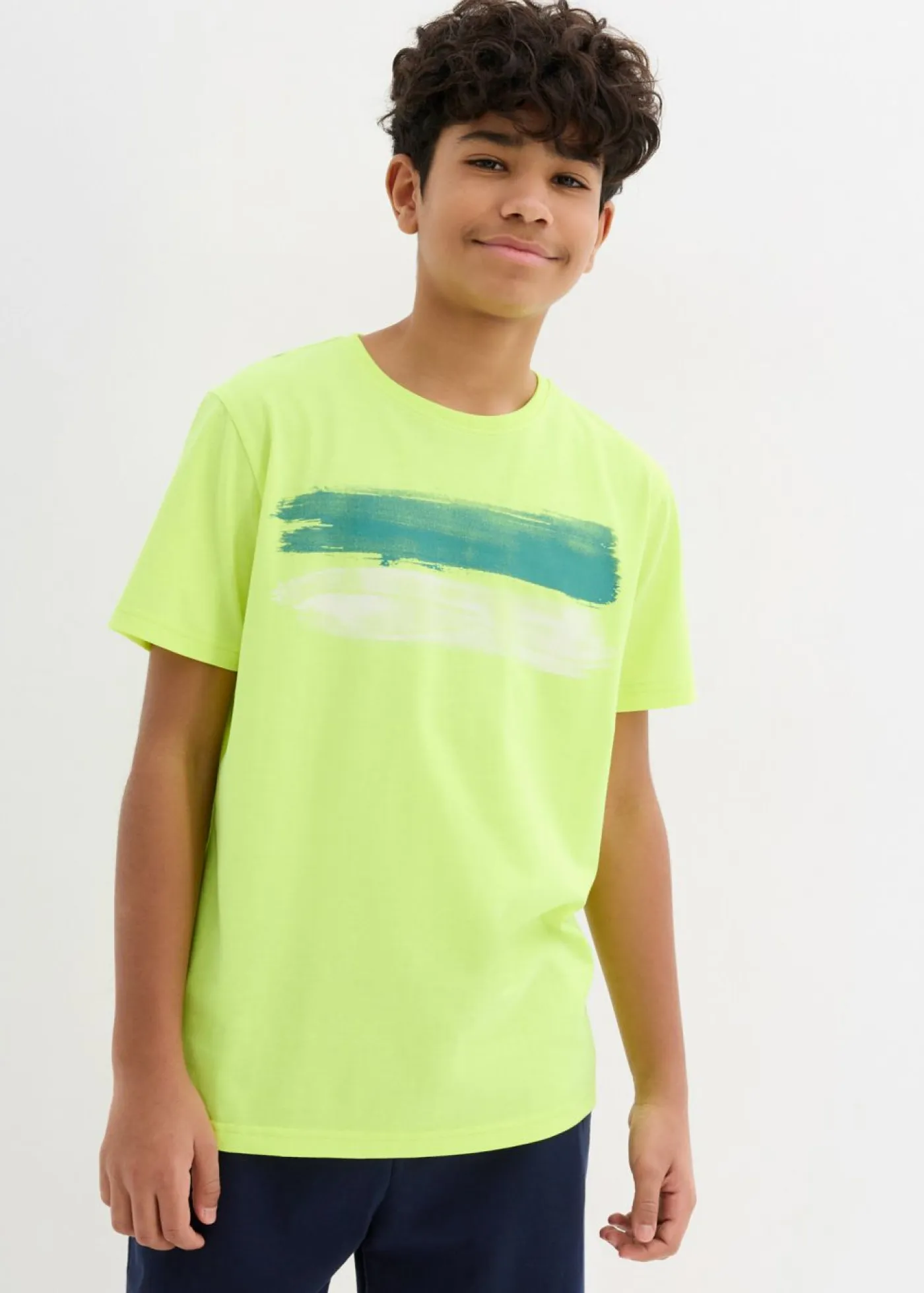 Niños bonprix bonprix Camiseta con colores de moda