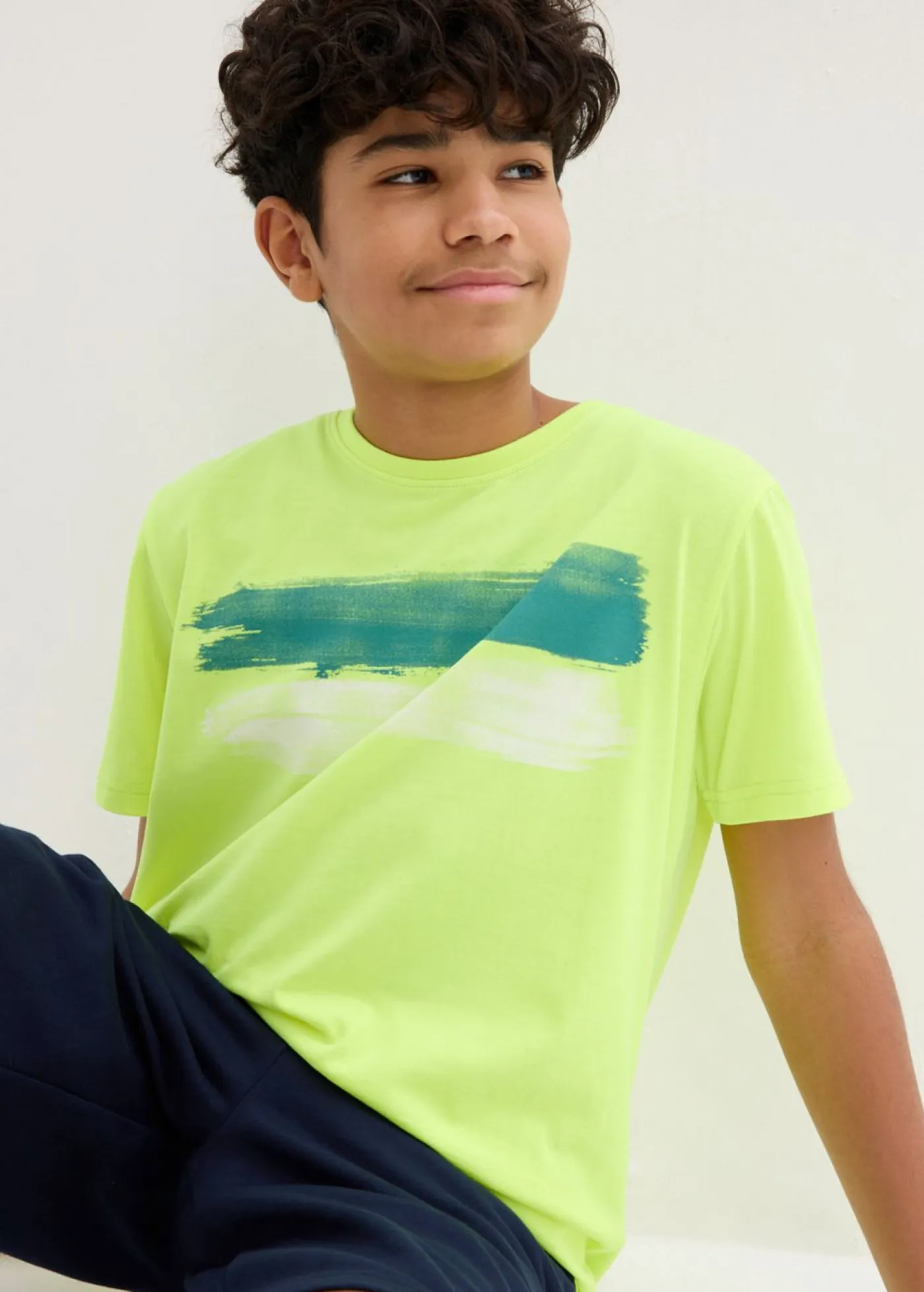 Niños bonprix bonprix Camiseta con colores de moda