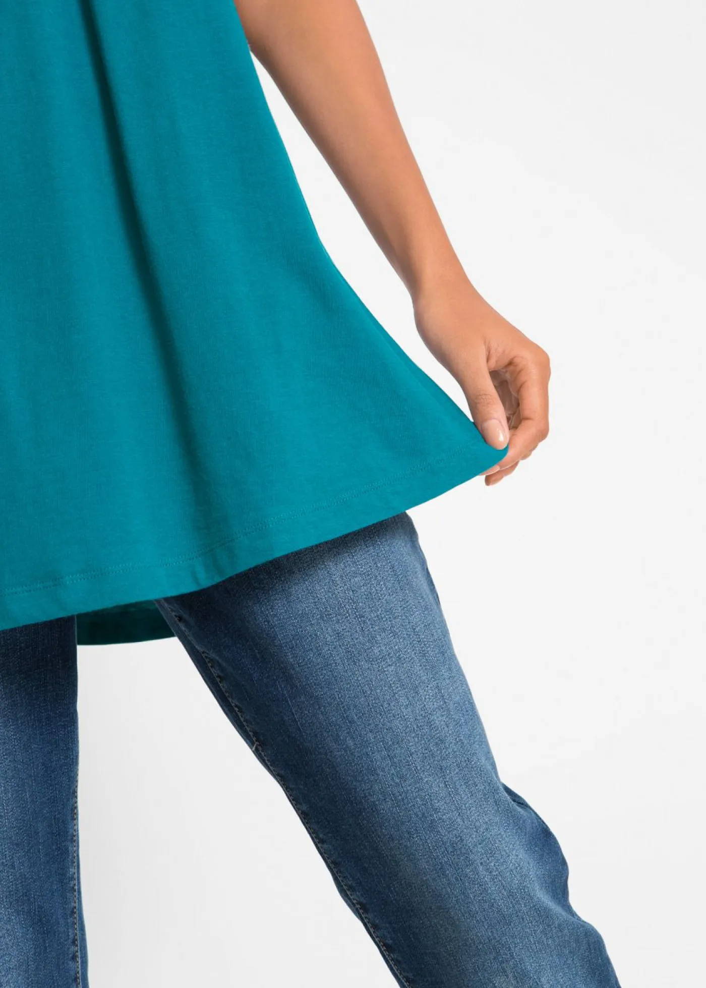 bonprix bonprix Camisetas>Camiseta con corte en A y manga corta turquesa