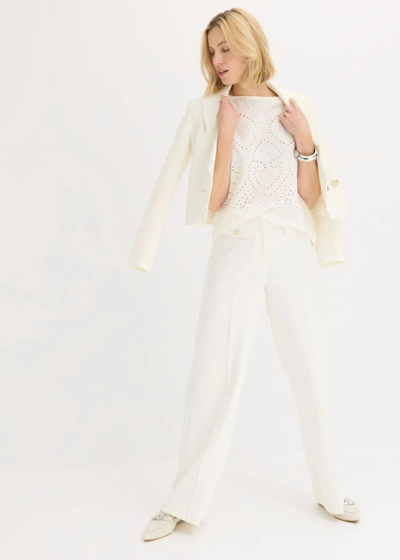 bonprix bonprix Camisetas|Novedades>Camiseta con encaje calado Blanco lana