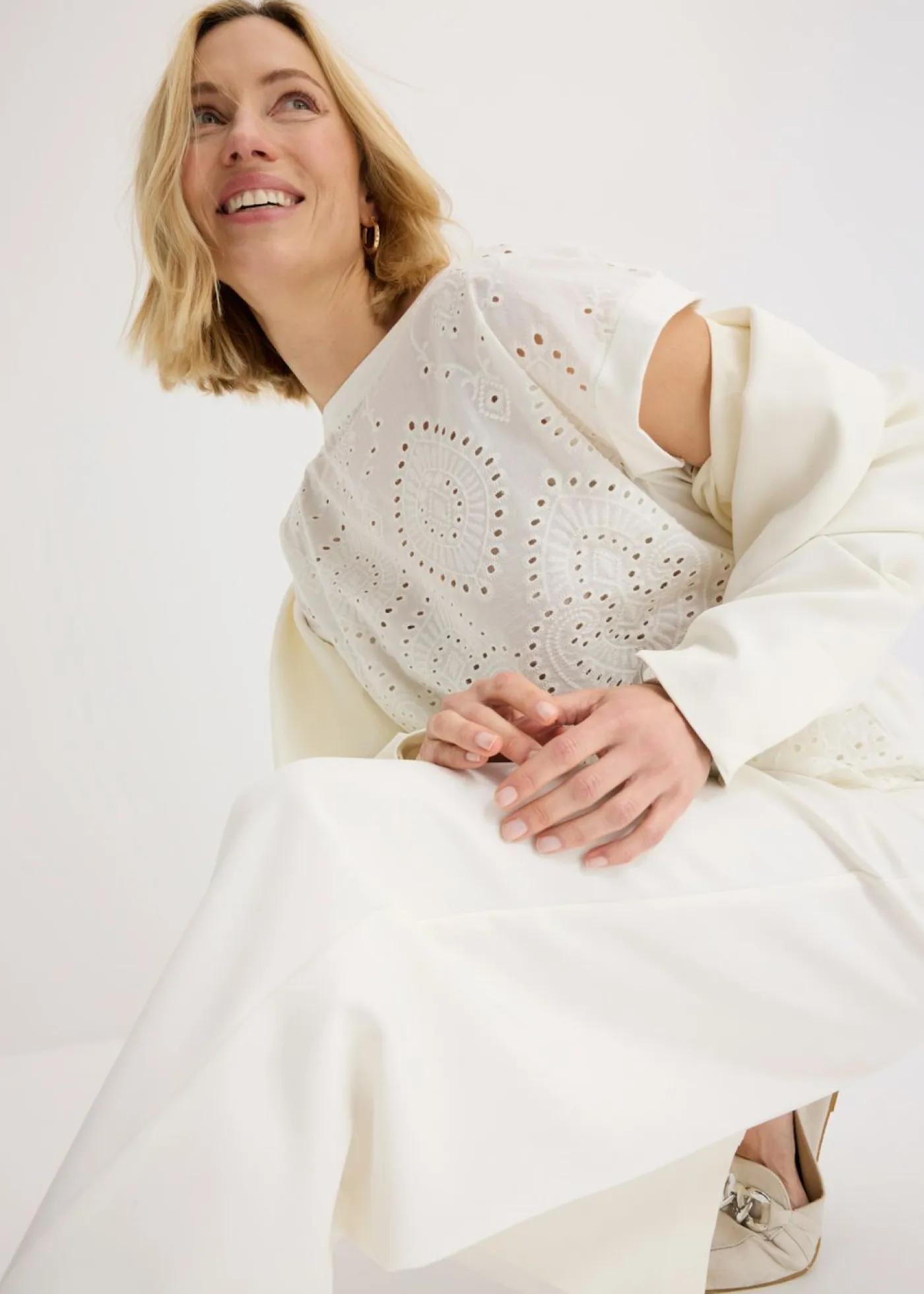 bonprix bonprix Camisetas|Novedades>Camiseta con encaje calado Blanco lana