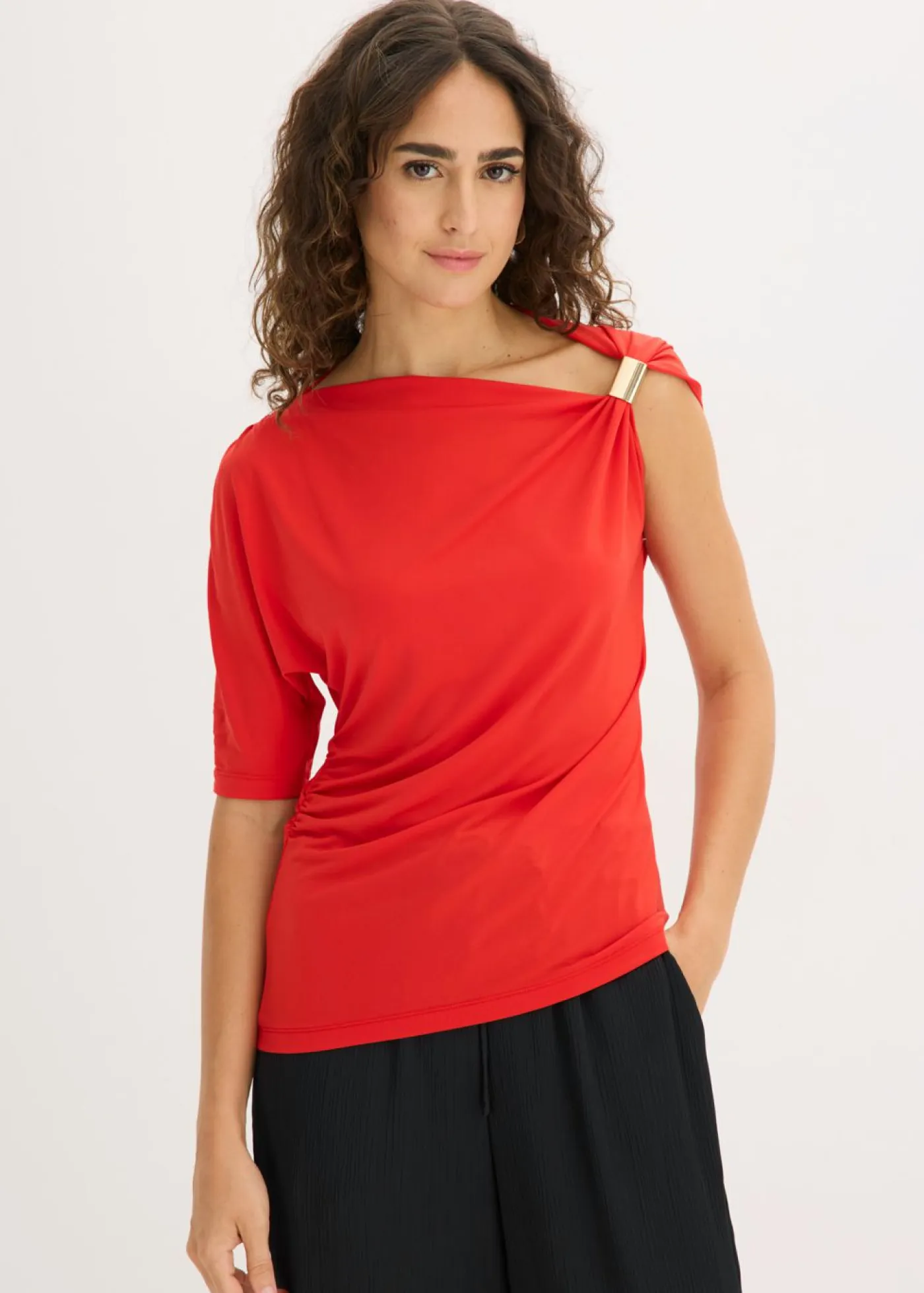 Mujer bonprix bonprix Camiseta con escote asimétrico