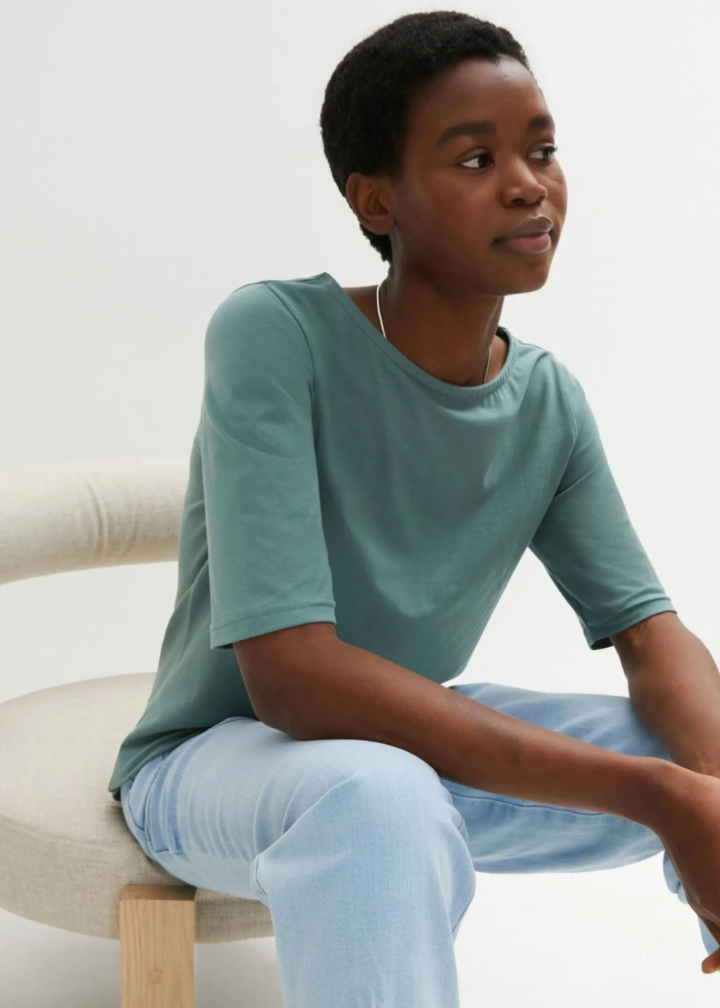 Mujer bonprix bonprix Camiseta con escote en U y media manga