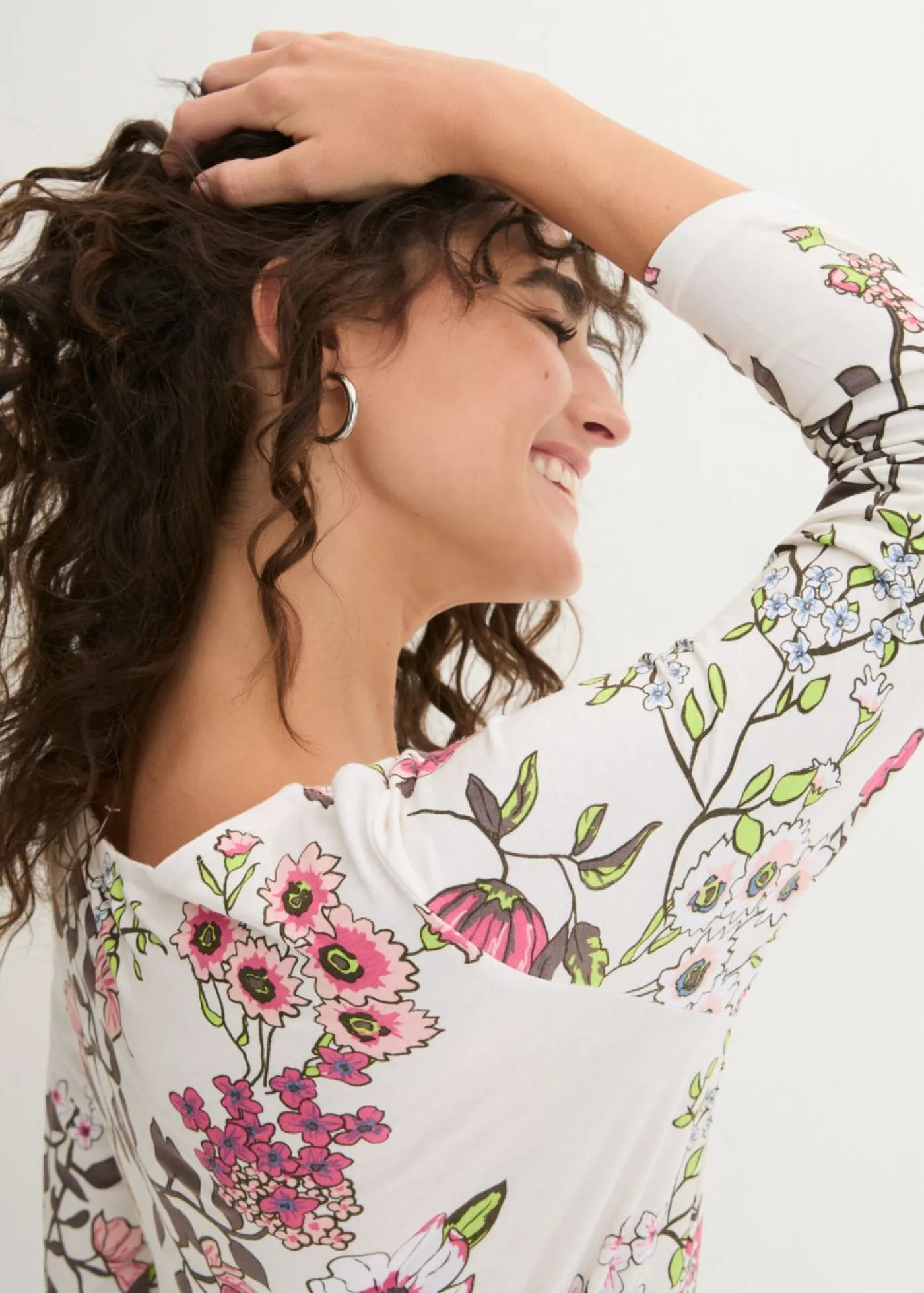 bonprix bonprix Camisetas>Camiseta con estampado de flores Blanco lana de flores