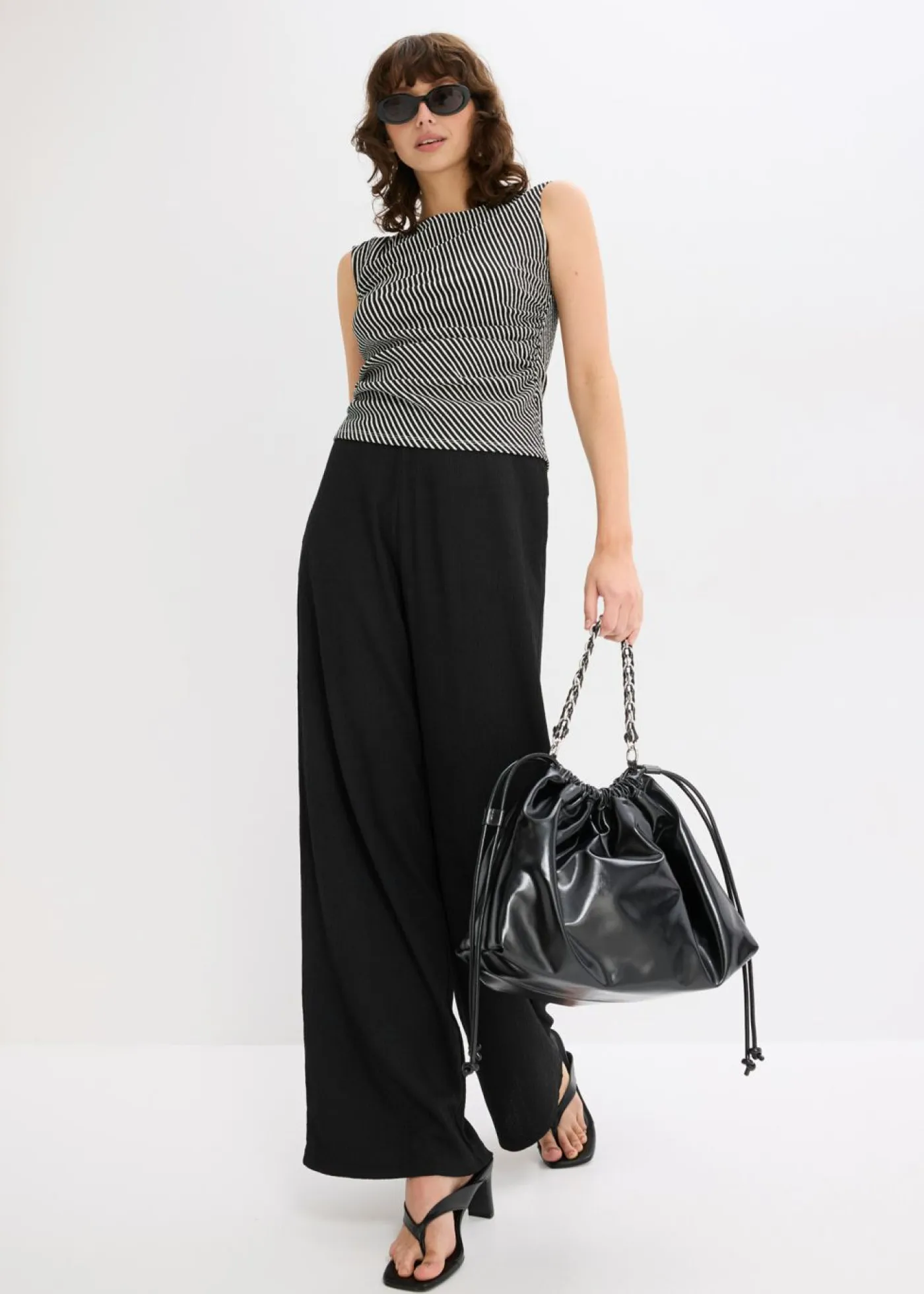 bonprix bonprix Camisetas>Camiseta con fruncido negro-blanco lana con rayas