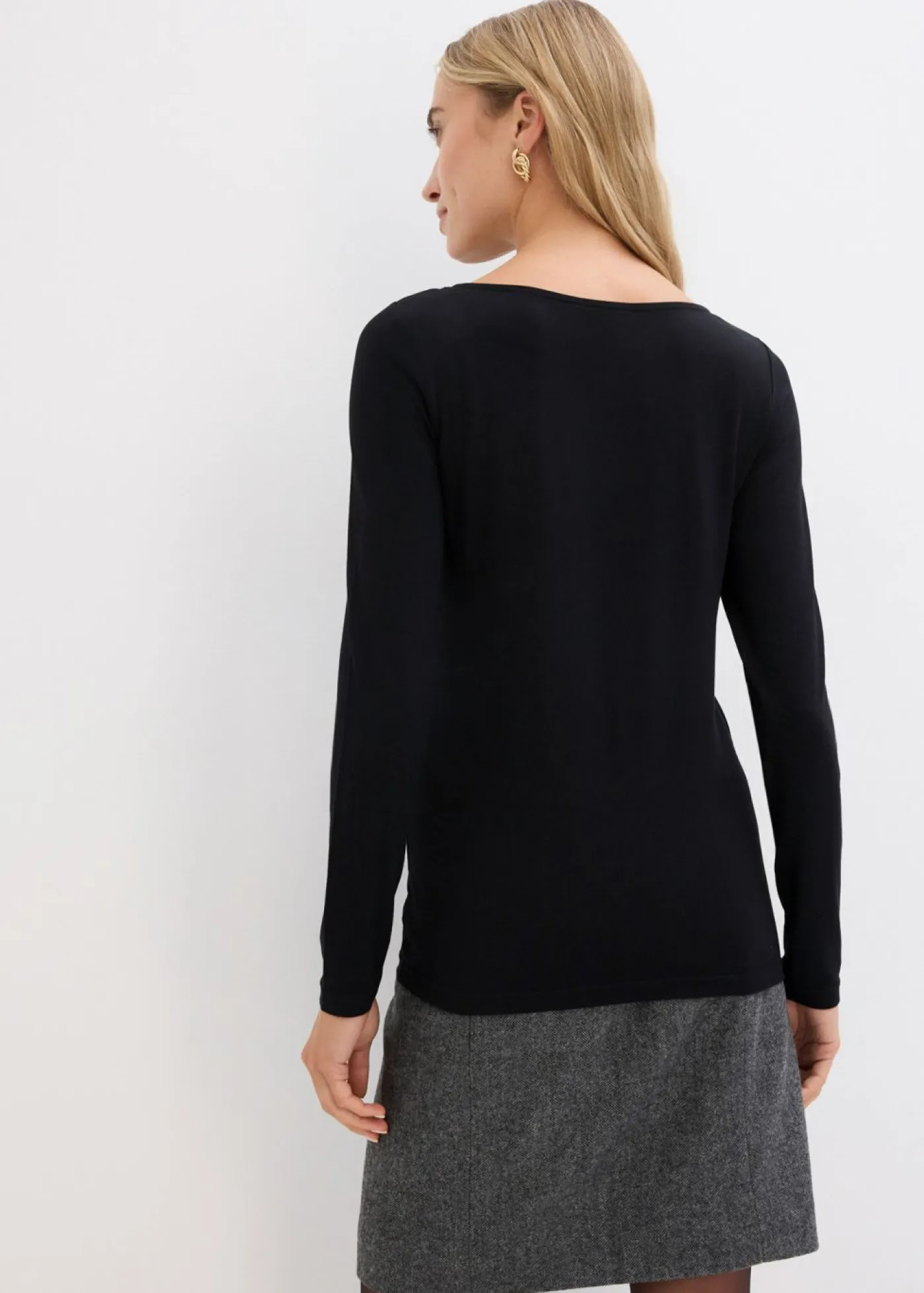 bonprix bonprix Camisetas>Camiseta con inserto de malla y piedras brillantes Negro