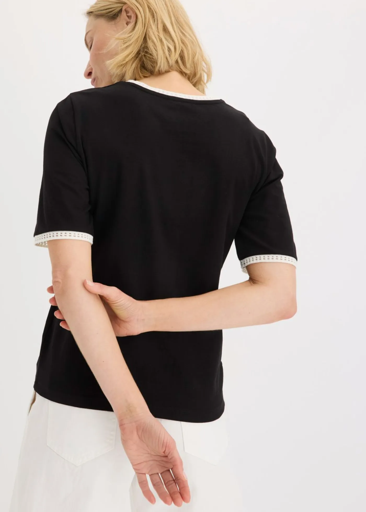 bonprix bonprix Camisetas|Novedades>Camiseta con ribete de encaje Negro-blanco lana