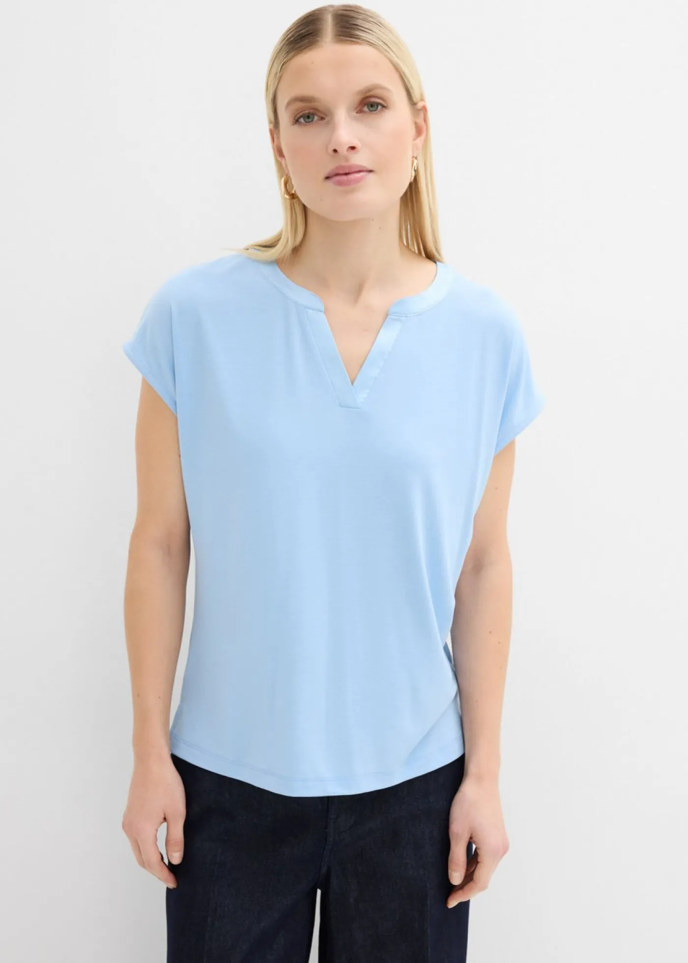 Mujer bonprix bonprix Camiseta con ribete de satén