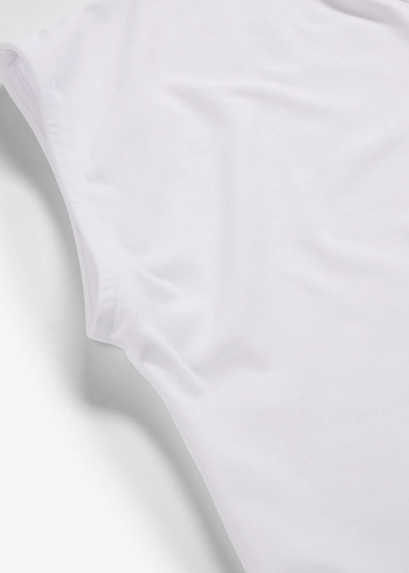 bonprix bonprix Camisetas|Novedades>Camiseta con ribete de satén Blanco