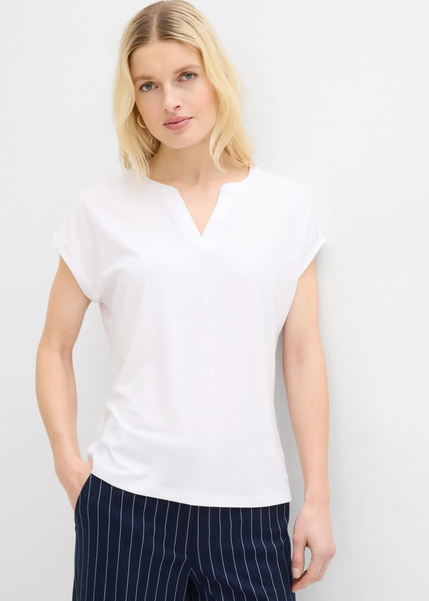 bonprix bonprix Camisetas|Novedades>Camiseta con ribete de satén Blanco