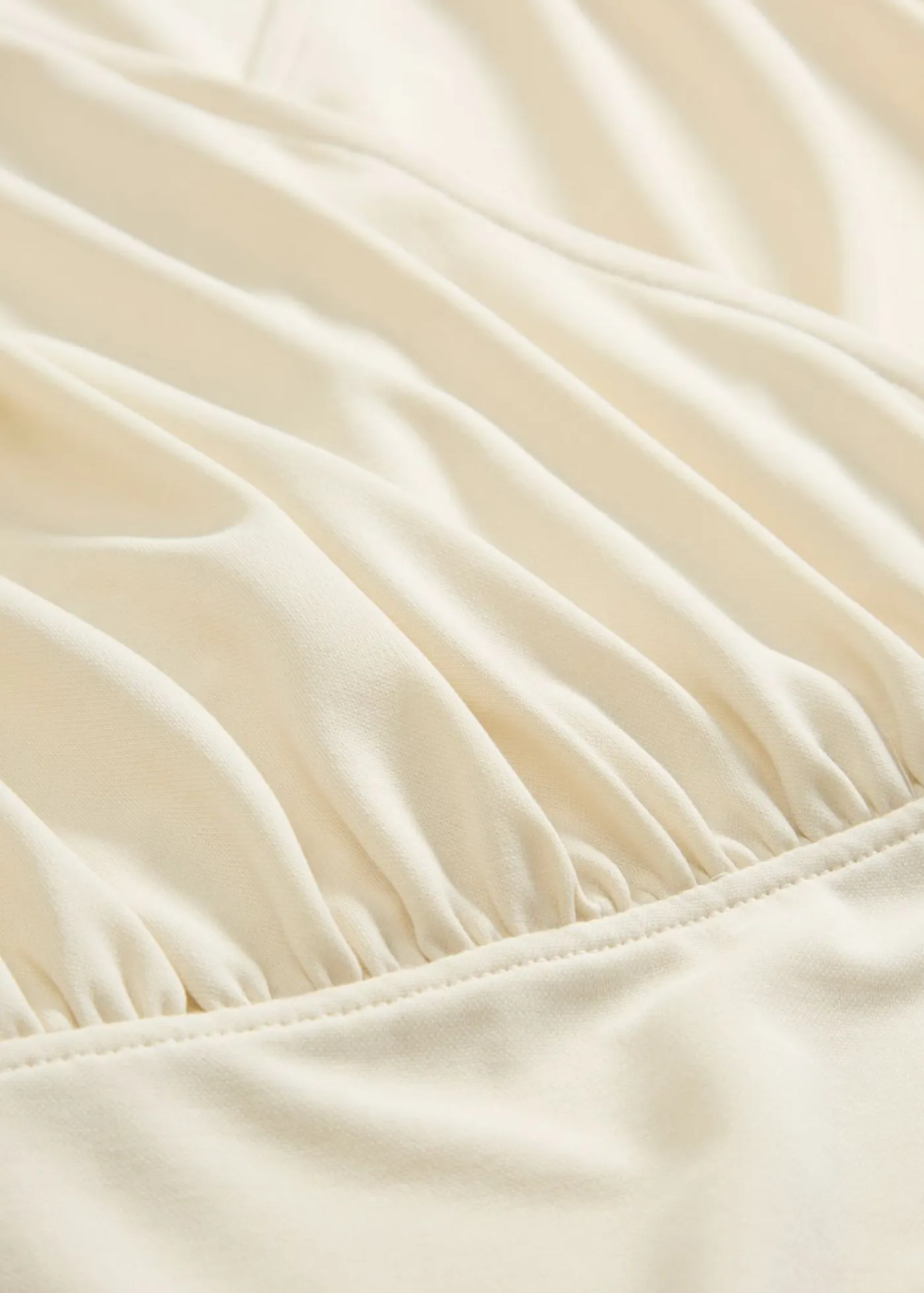 bonprix bonprix Camisetas>Camiseta cruzada de mezcla de viscosa fluida Crudo