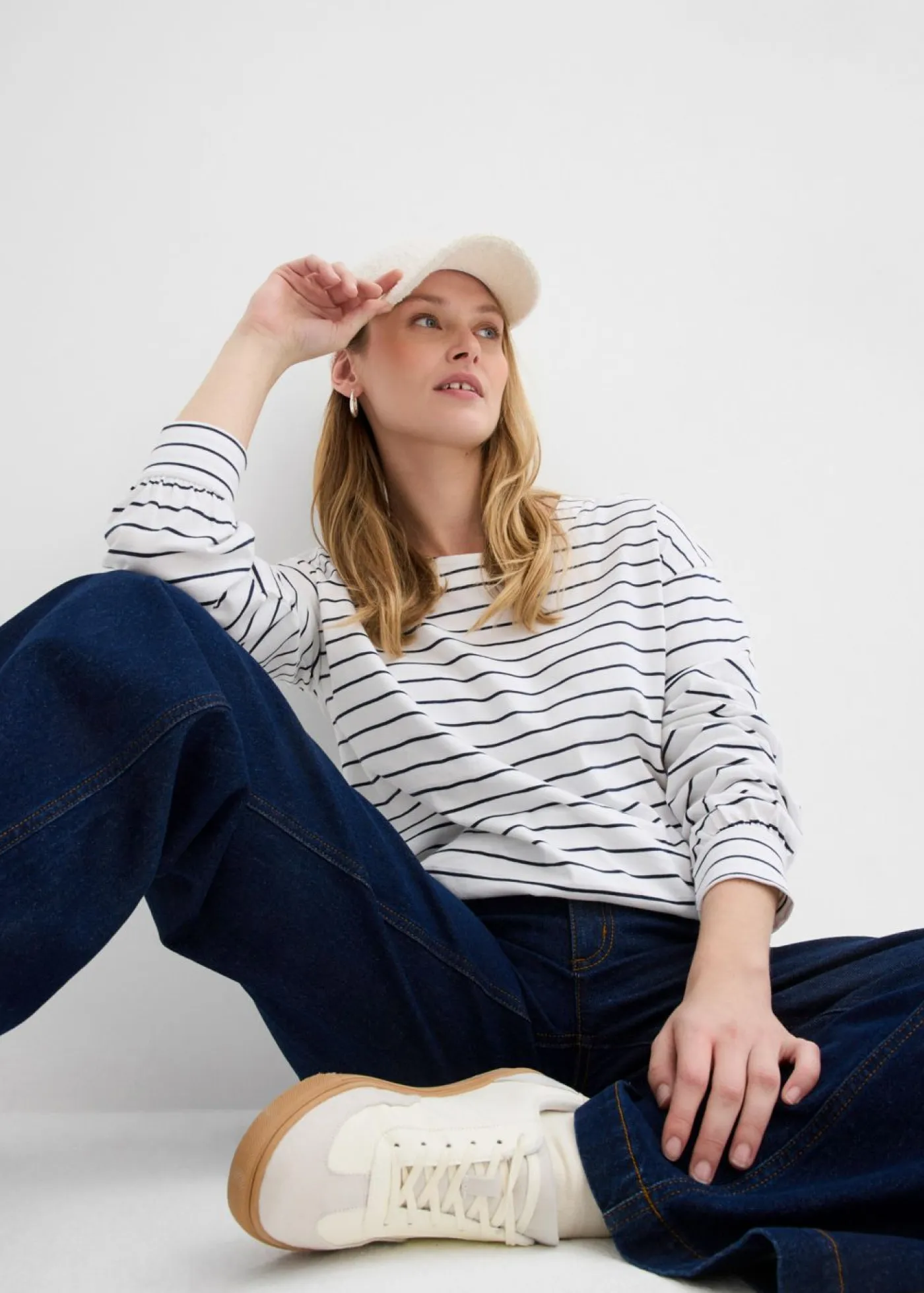 bonprix bonprix Camisetas>Camiseta de algodón orgánico puro con manga larga Blanco-azul marino con rayas