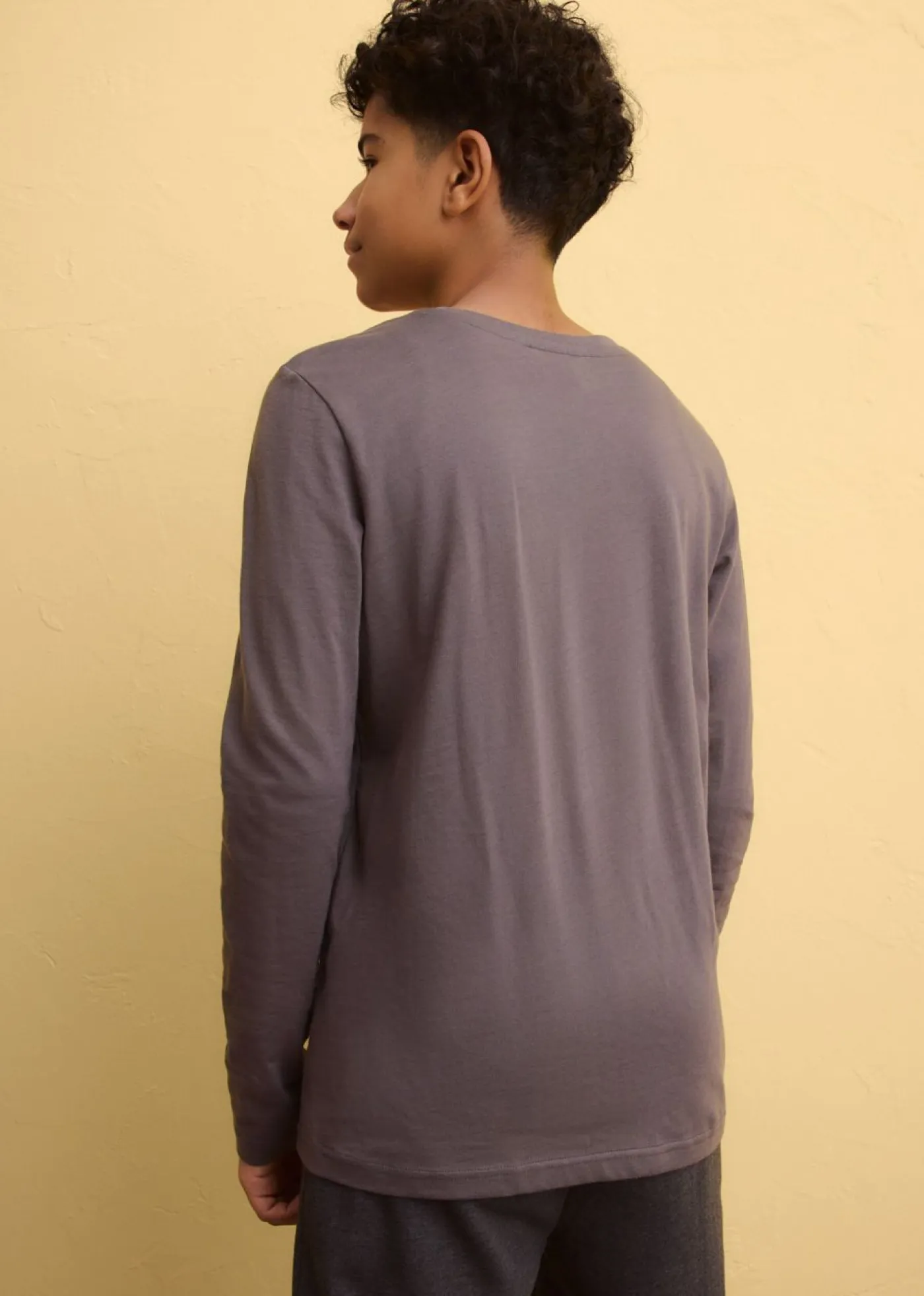 bonprix bonprix Ropa 9 A 16 Años·Camisetas>Camiseta de algodón orgánico puro con manga larga Pizarra estampado