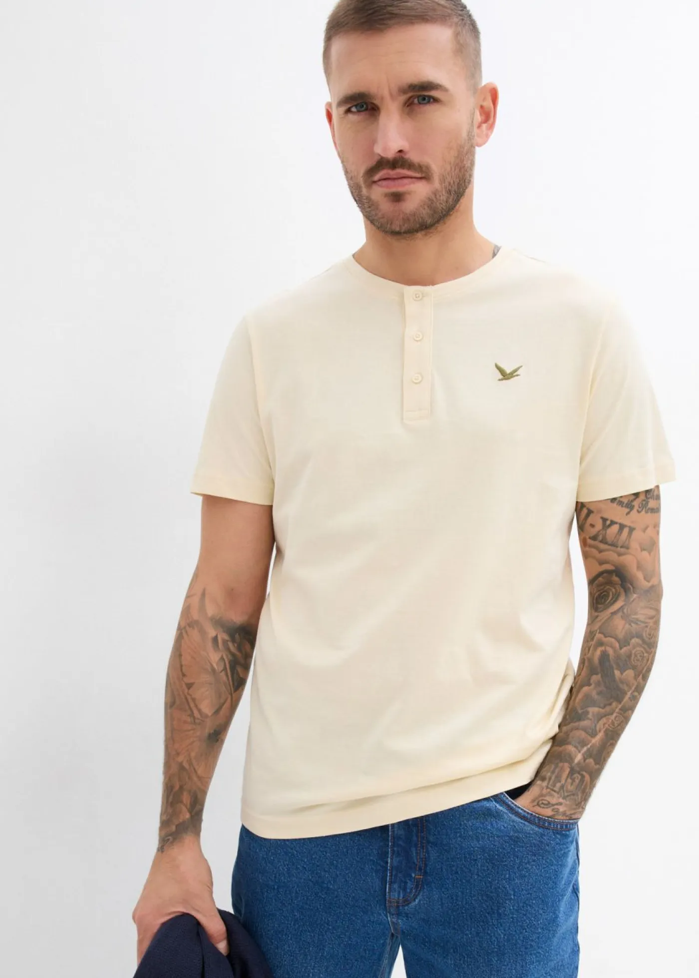 Hombre bonprix bonprix Camiseta de algodón orgánico puro con cuello henley (3 unidades)