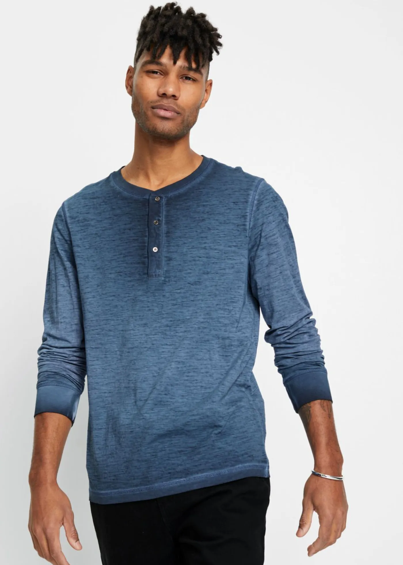 bonprix bonprix Camisetas Y Polos|Novedades>Camiseta de algodón orgánico con manga larga, cuello henley y aspecto desgastado burdeos usado