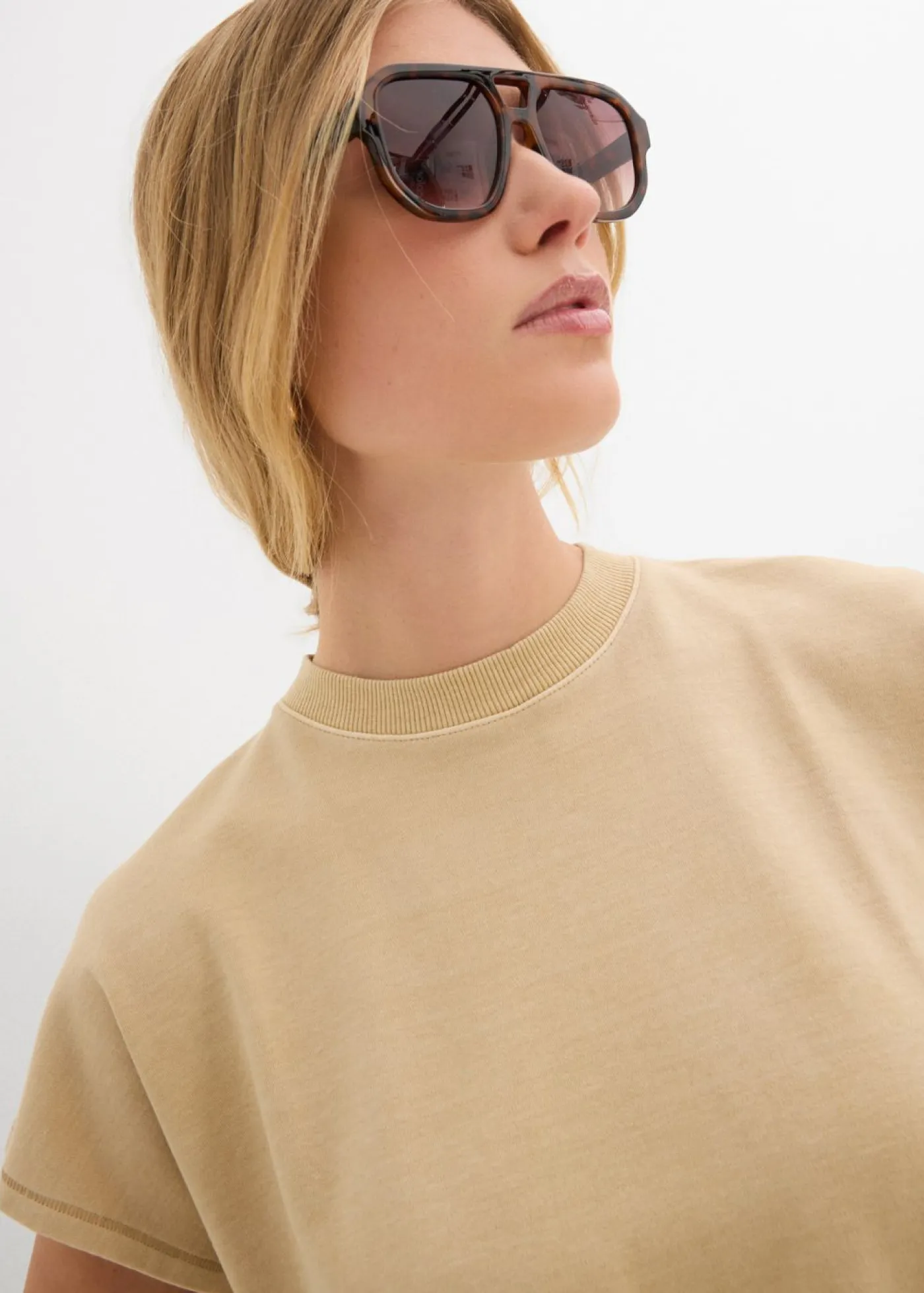 bonprix bonprix Camisetas>Camiseta de algodón orgánico puro Beige nuevo