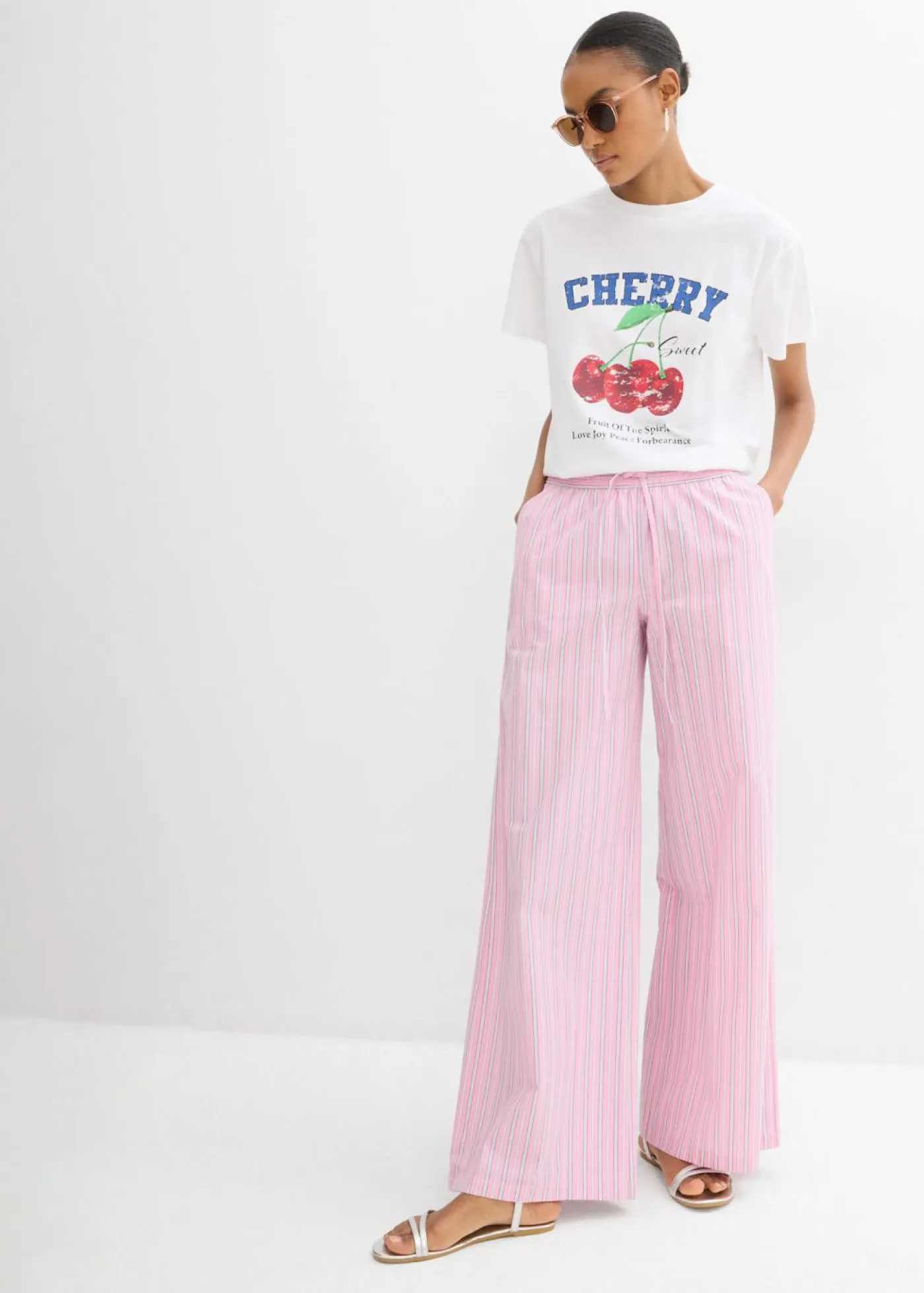 bonprix bonprix Camisetas|Novedades>Camiseta de algodón orgánico puro, estampado Blanco estampado