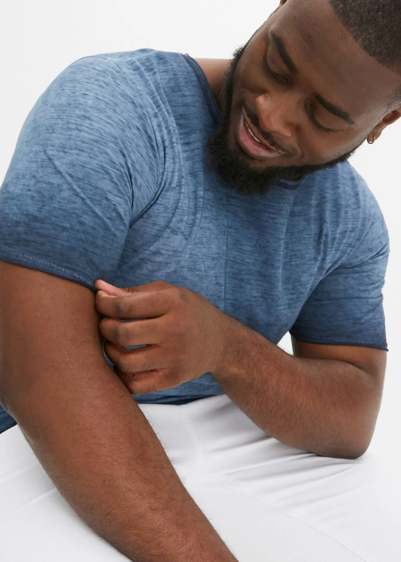 bonprix bonprix Camisetas Y Polos>Camiseta de algodón orgánico puro con aspecto lavado índigo usado