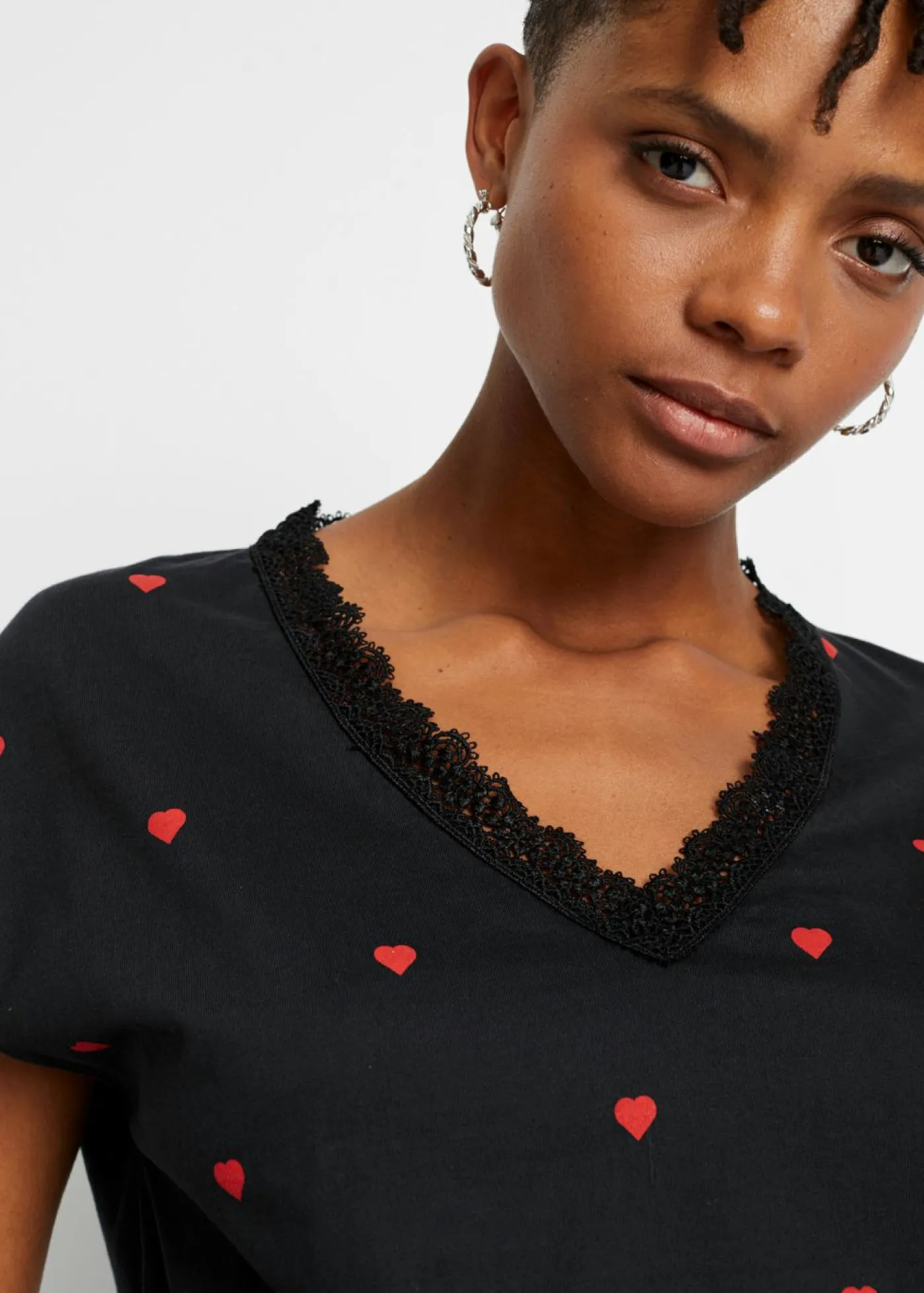 bonprix bonprix Camisetas|Novedades>Camiseta de algodón puro Negro estampado