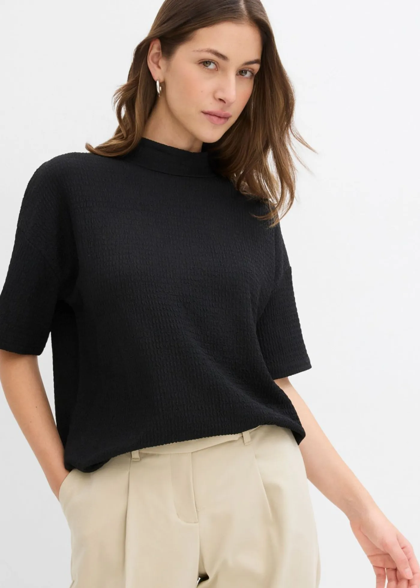 bonprix bonprix Camisetas>Camiseta de crepé estructurado Negro