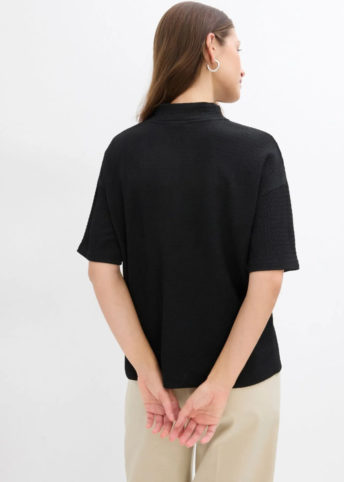 bonprix bonprix Camisetas>Camiseta de crepé estructurado Negro