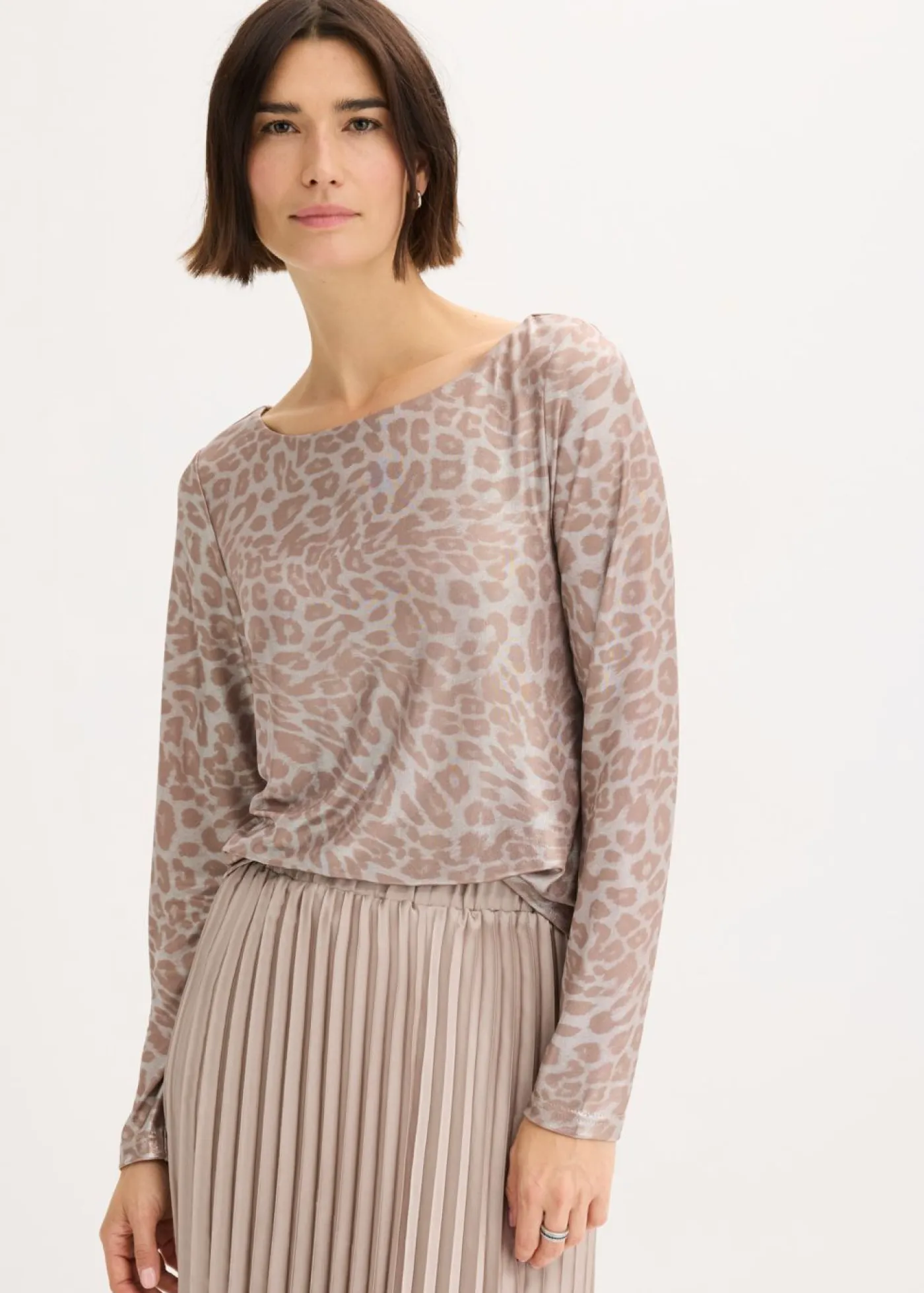 Mujer bonprix bonprix Camiseta de leopardo con estampado brillante