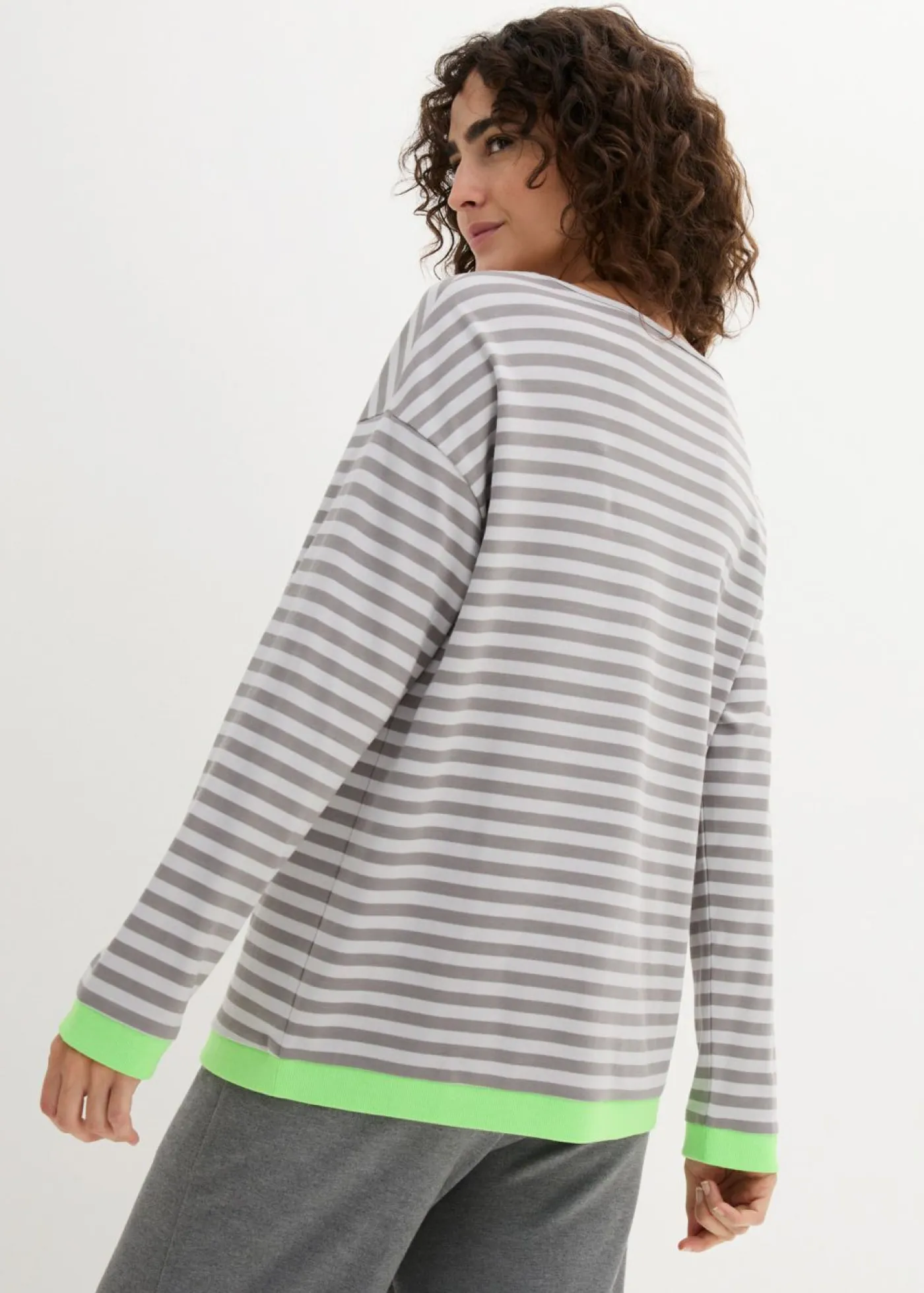 bonprix bonprix Camisetas>Camiseta de manga larga Plata mate/gris de rayas horizontales