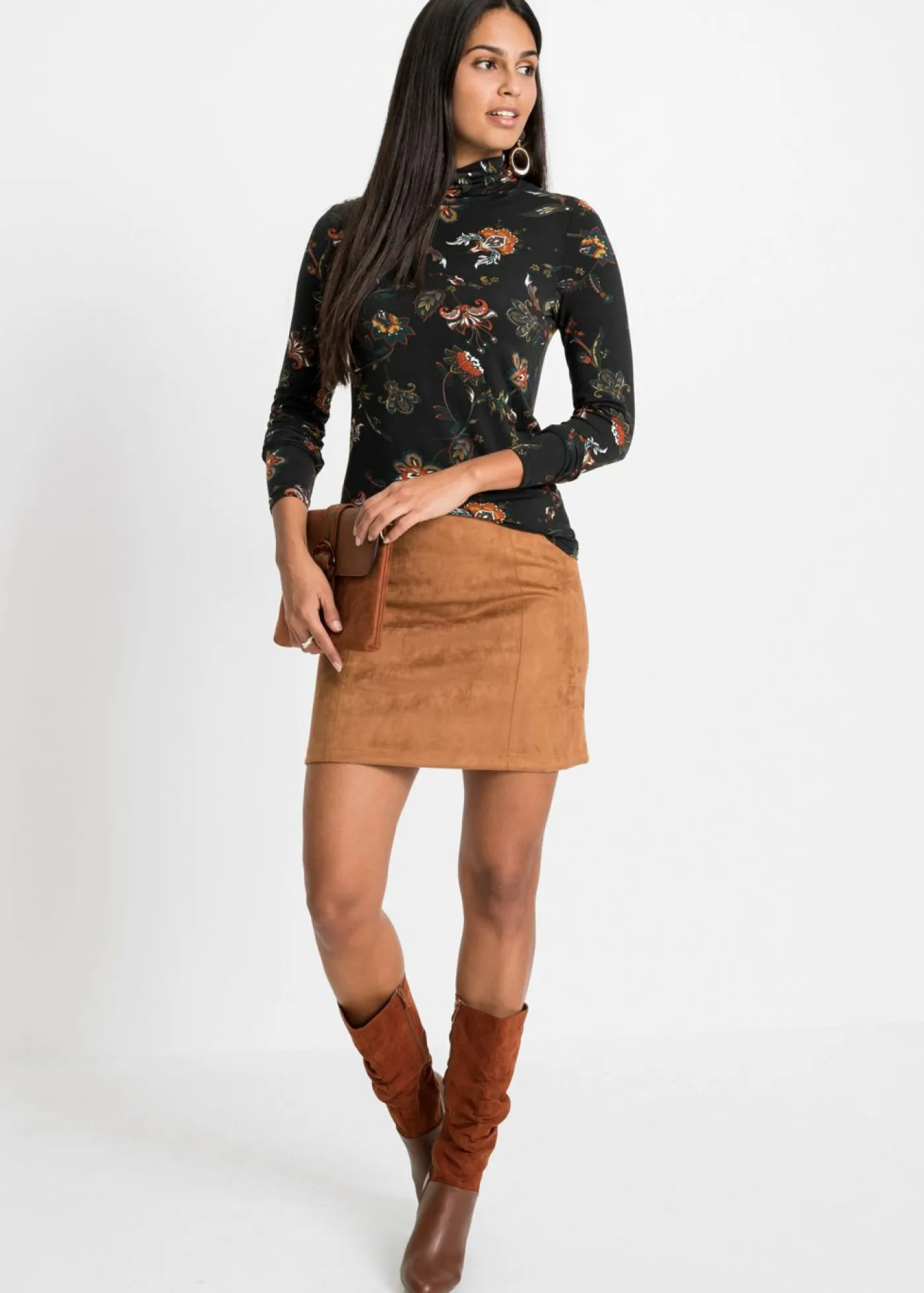 bonprix bonprix Camisetas>Camiseta de manga larga con cuello vuelto Negro de flores