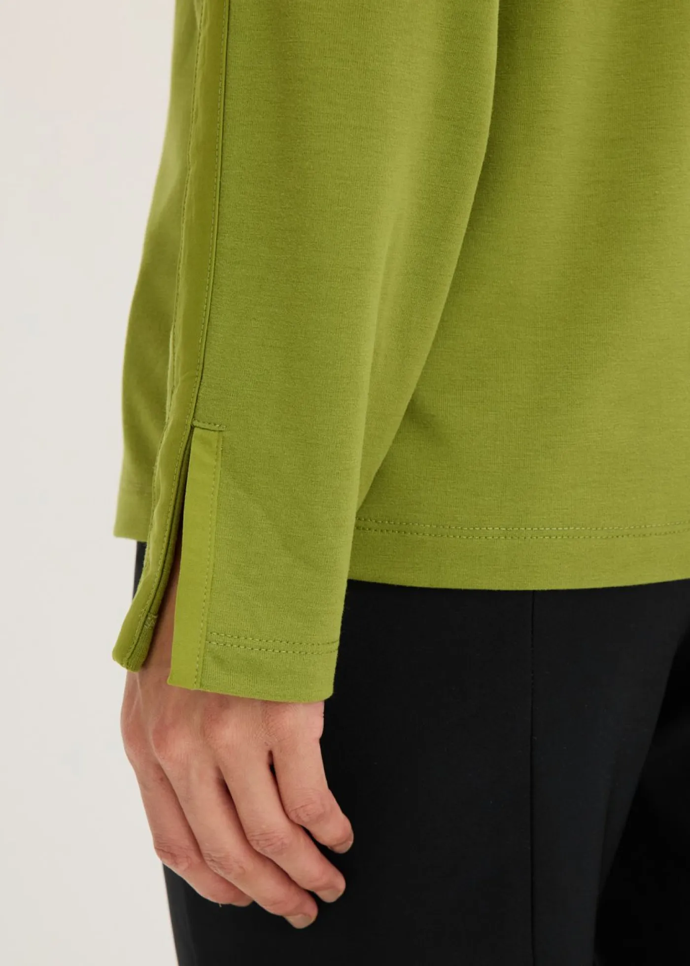 Mujer bonprix bonprix Camiseta de manga larga con ribete de satén