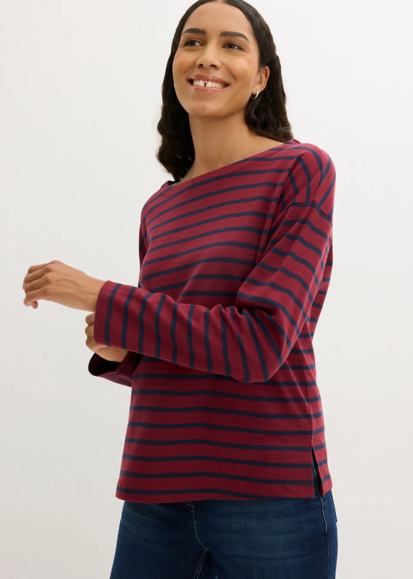 bonprix bonprix Básicos|Camisetas>Camiseta de manga larga de algodón orgánico puro (2 unidades) Rojo rubí/azul marino de rayas + negro/blanco de rayas