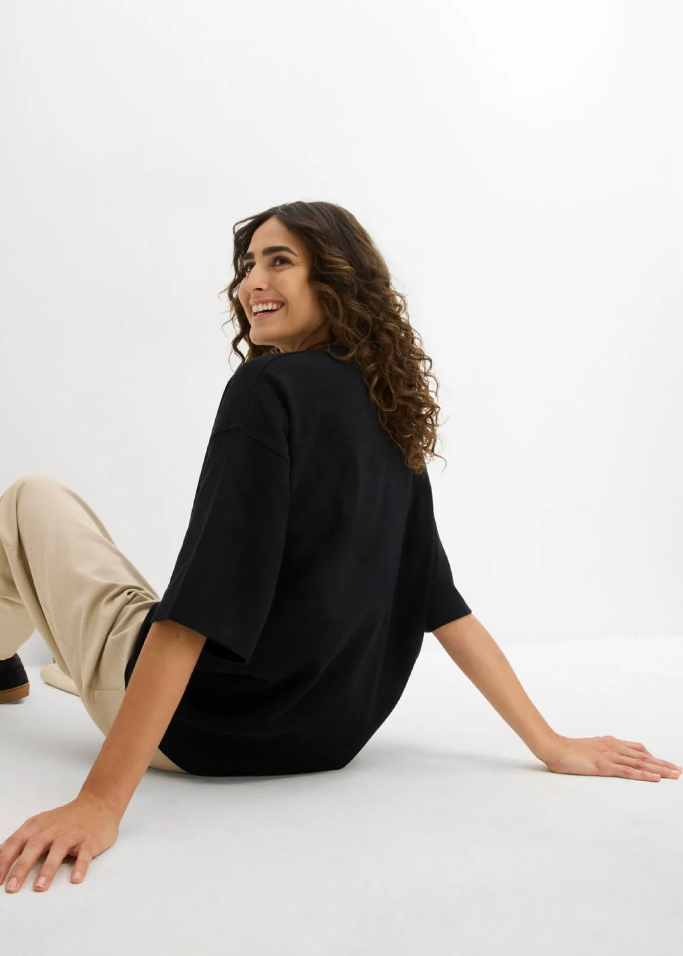 bonprix bonprix Camisetas>Camiseta de mezcla de viscosa fluida Negro