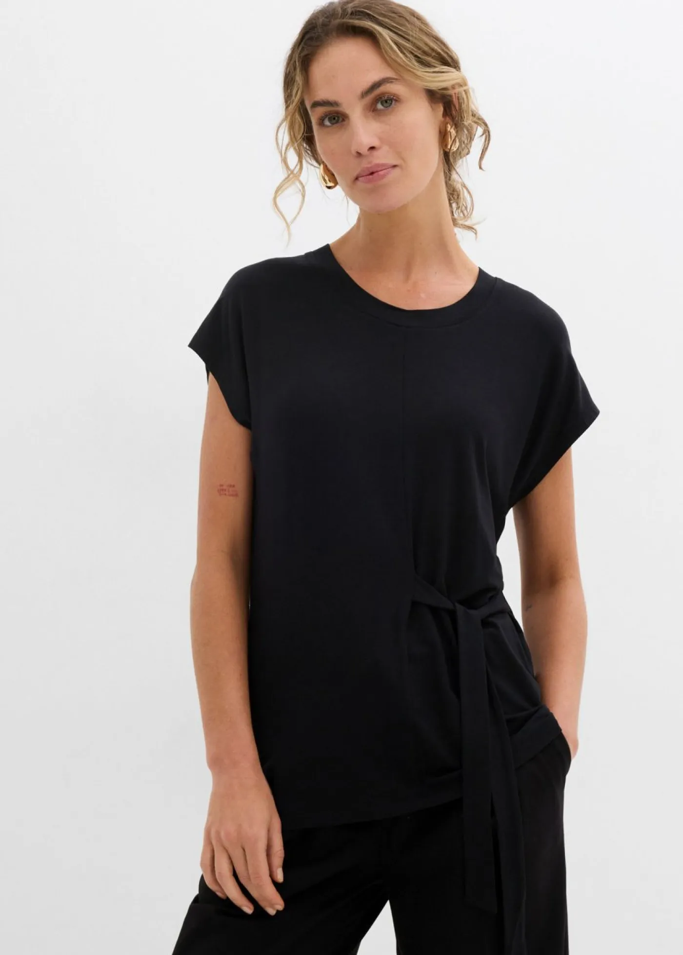 bonprix bonprix Camisetas>Camiseta de suave mezcla de viscosa Negro