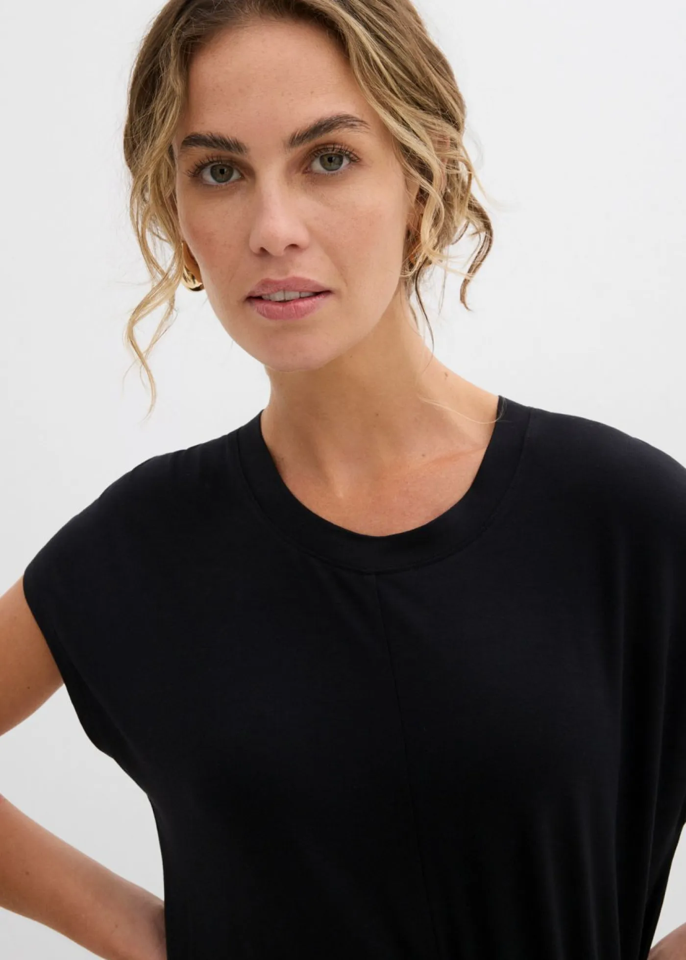 bonprix bonprix Camisetas>Camiseta de suave mezcla de viscosa Negro