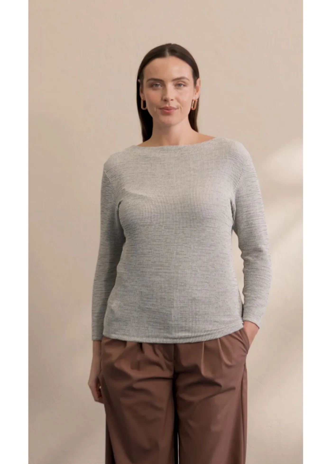 bonprix bonprix Camisetas>Camiseta de suave mezcla de viscosa Blanco lana/negro a cuadros