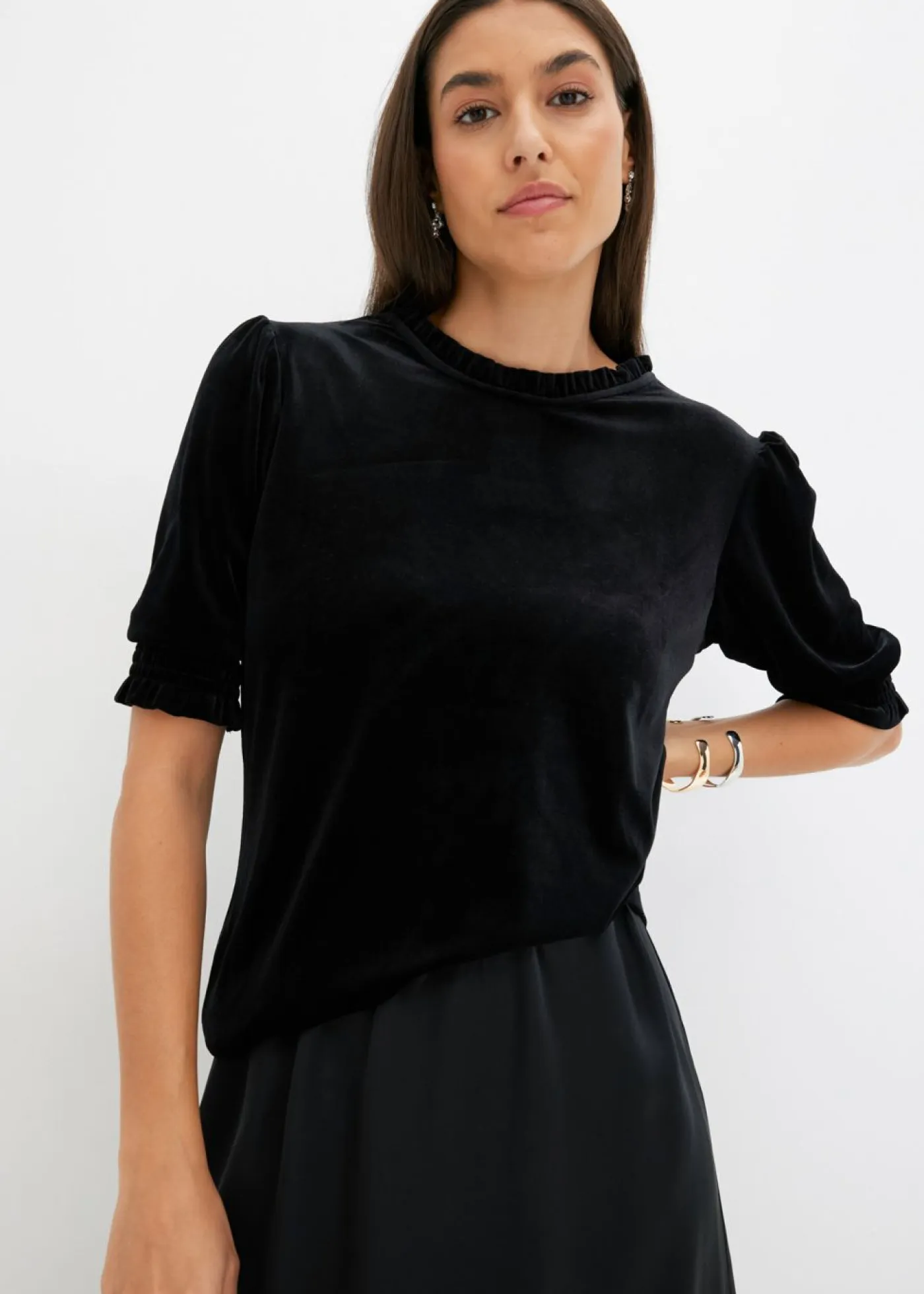 bonprix bonprix Camisetas>Camiseta de terciopelo suave Negro