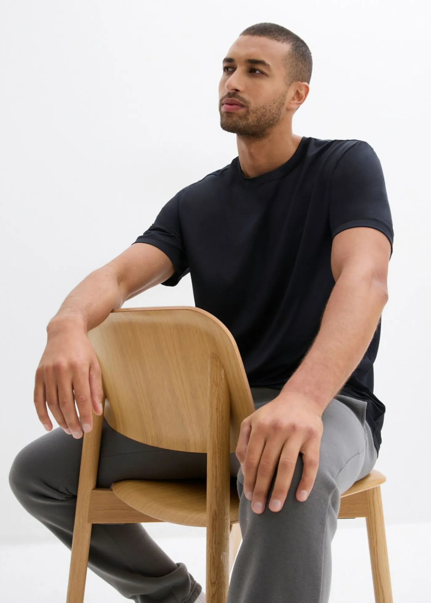 bonprix bonprix Ropa Deportiva|Camisetas Y Polos>Camiseta deportiva con aspecto estructurado Negro