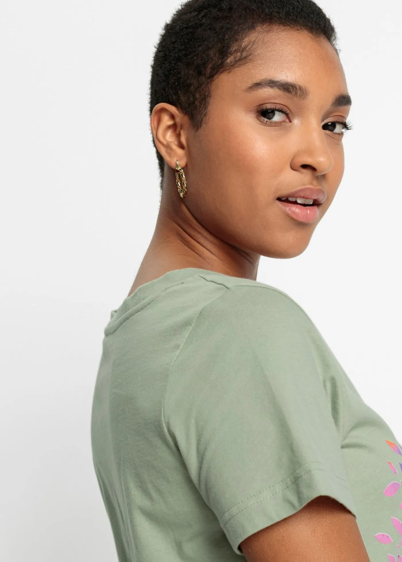 bonprix bonprix Camisetas>Camiseta estampada de algodón orgánico Verde alga