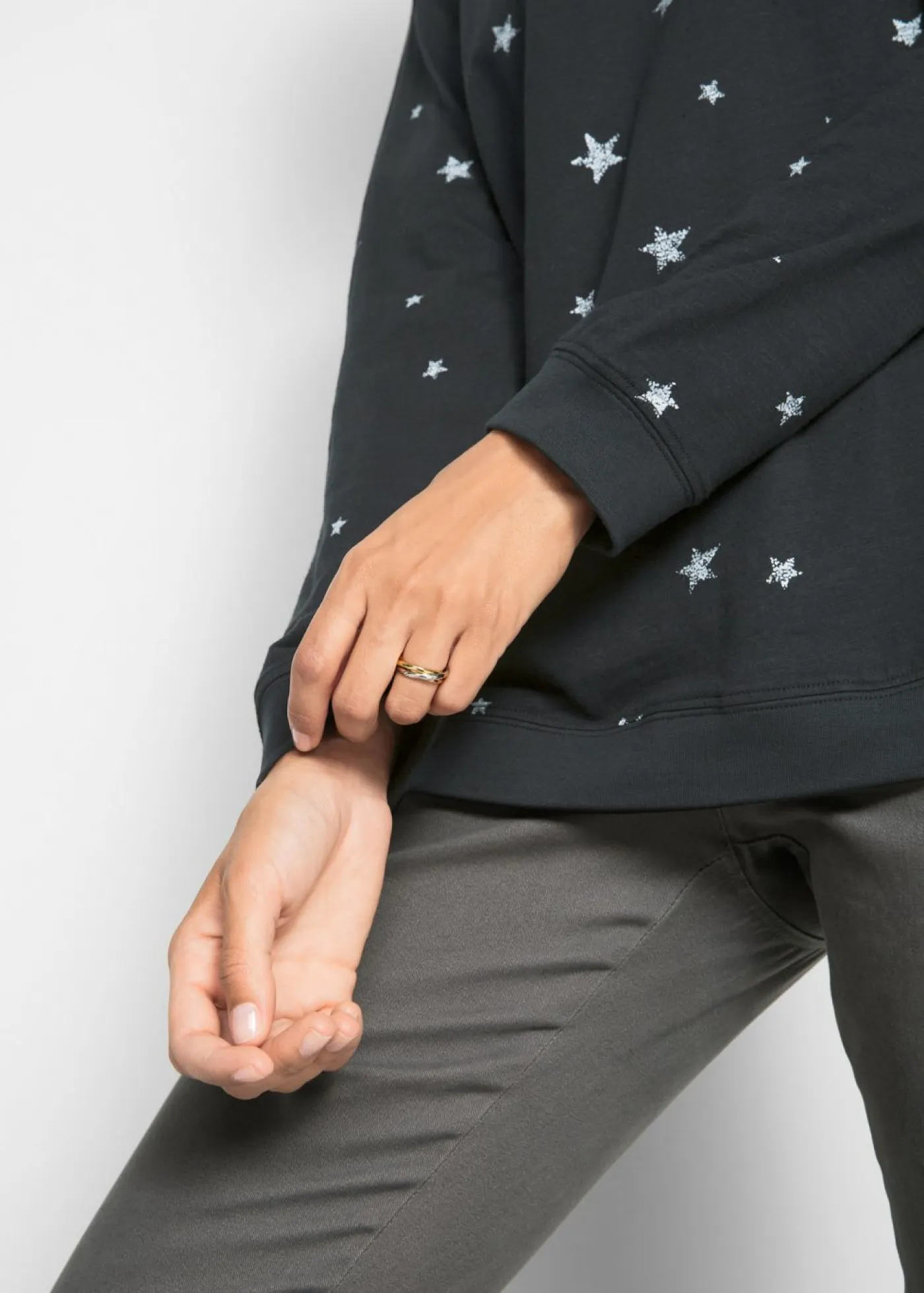 bonprix bonprix Camisetas>Camiseta estampada de algodón con manga larga Negro estampado