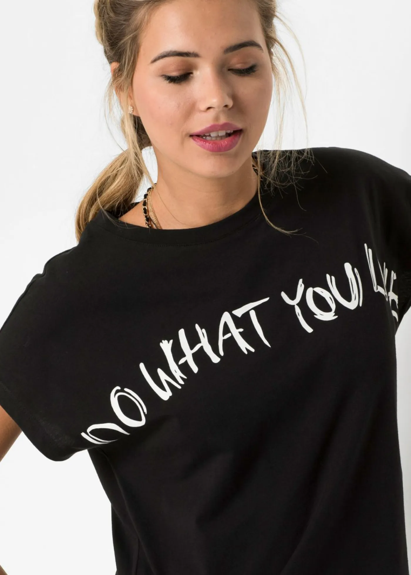 bonprix bonprix Camisetas>Camiseta holgada de algodón puro Negro con frase