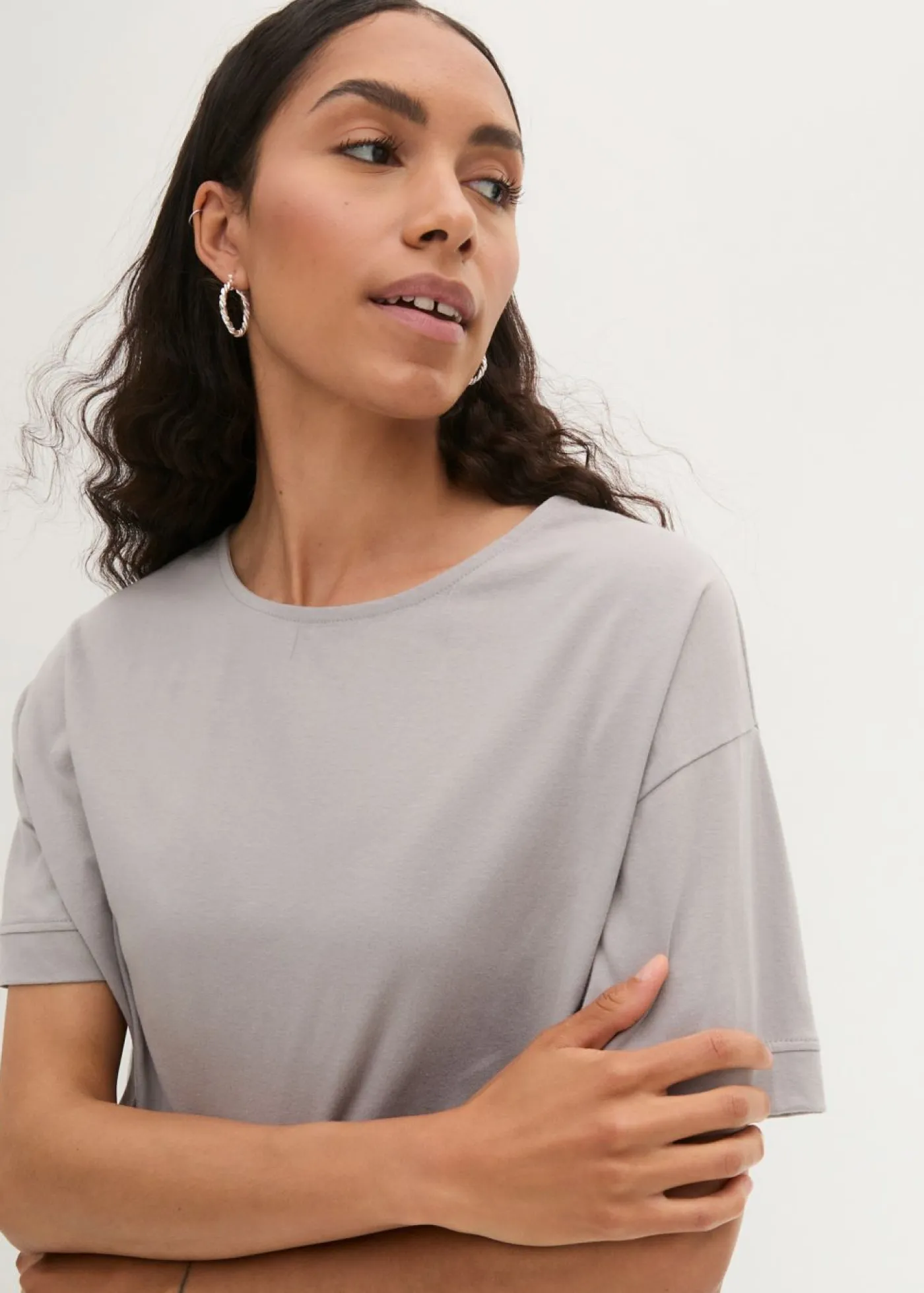 bonprix bonprix Camisetas>Camiseta holgada de algodón con aberturas laterales gris sombra